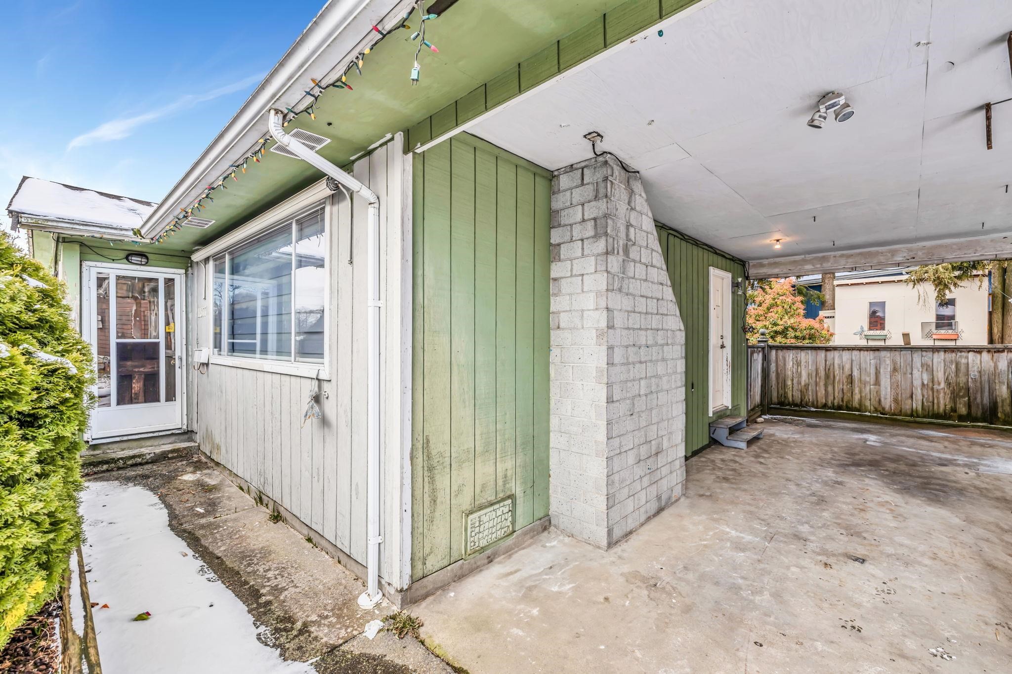 









11377


77

Avenue,
Delta,




BC
V4C 1M2

