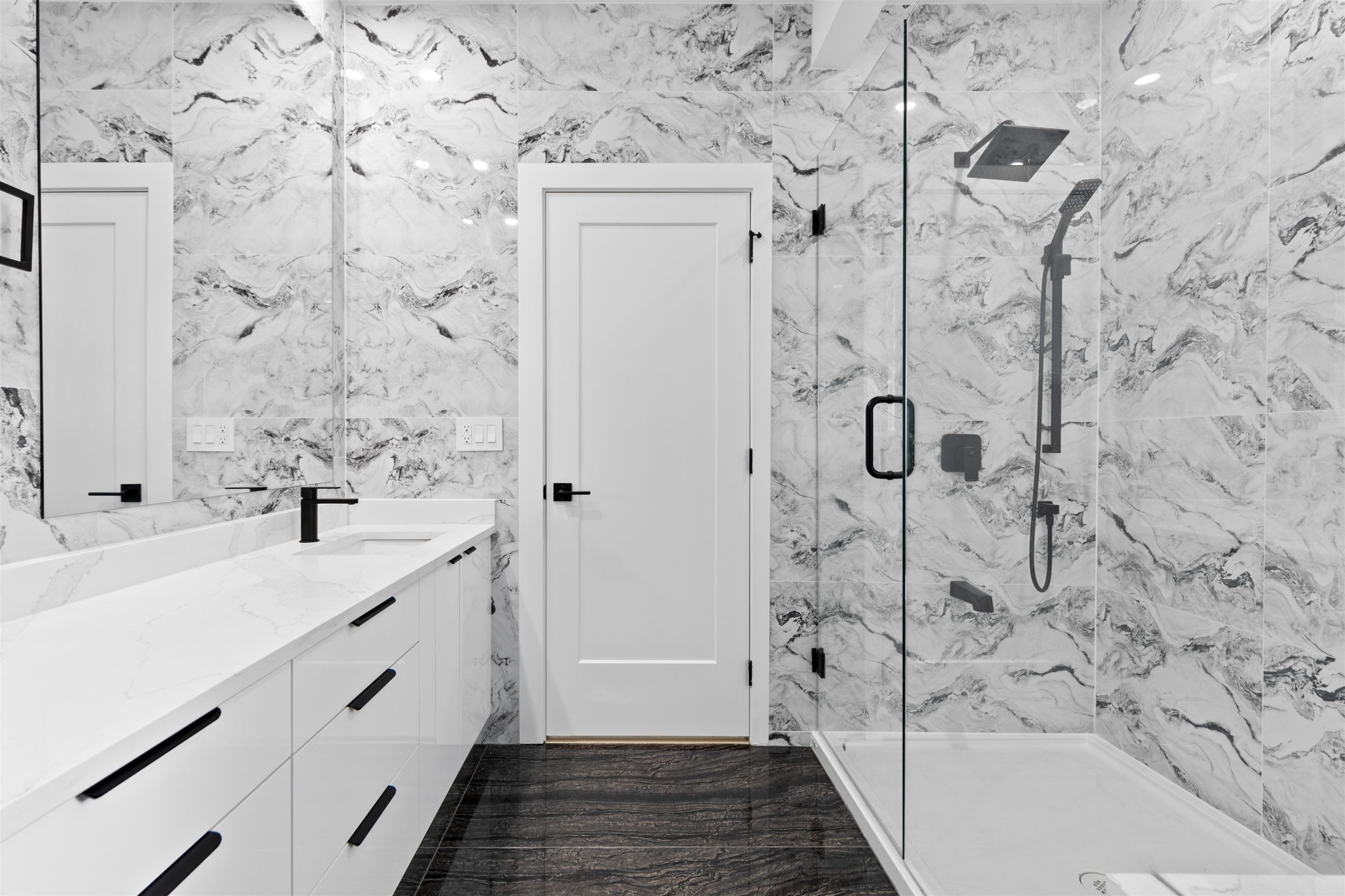 









15584


89b

Avenue,
Surrey,




BC
V3R 4K9

