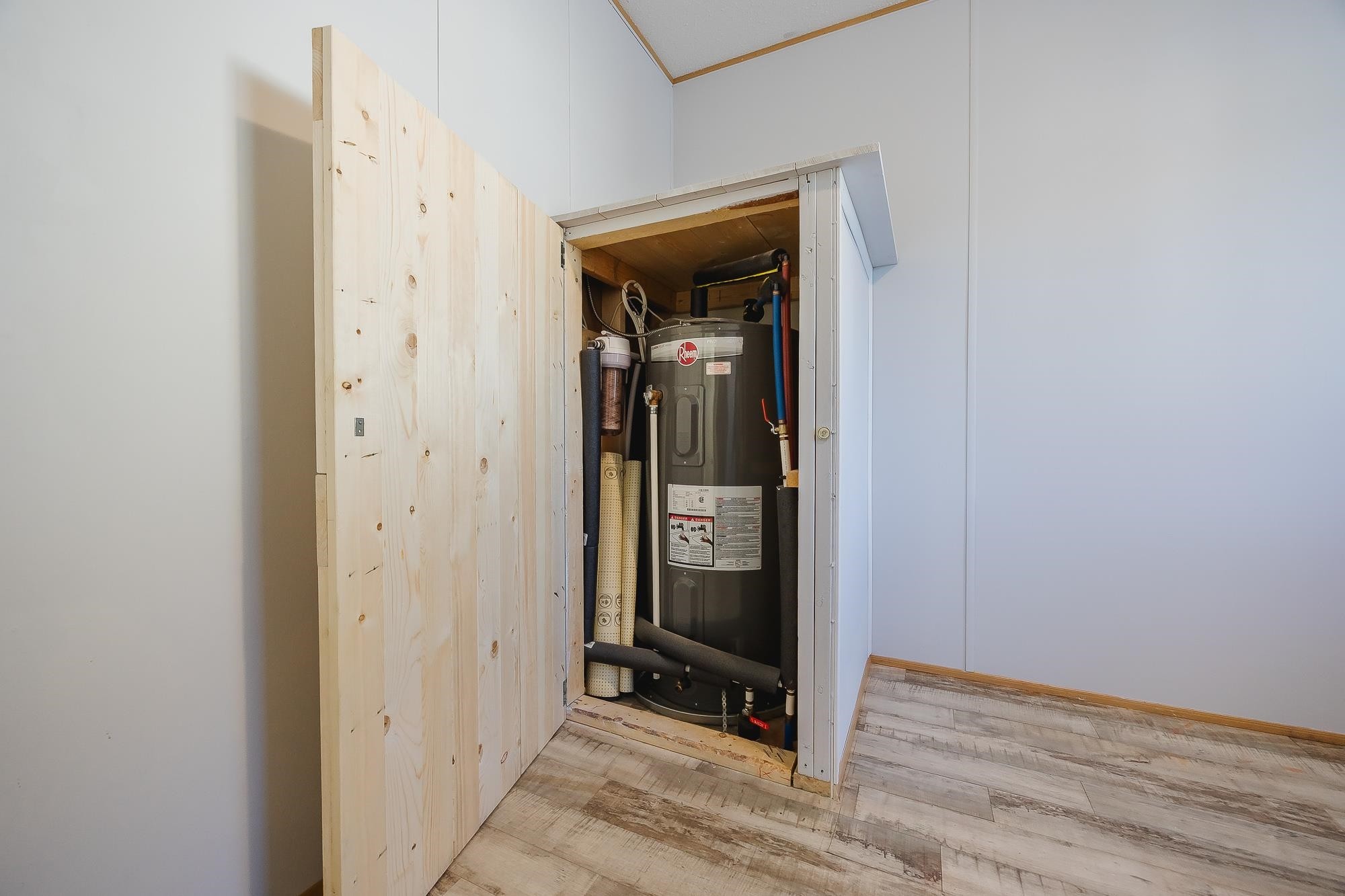 









9267


Shook

Road, 28,
Mission,




BC
V2V 5M2

