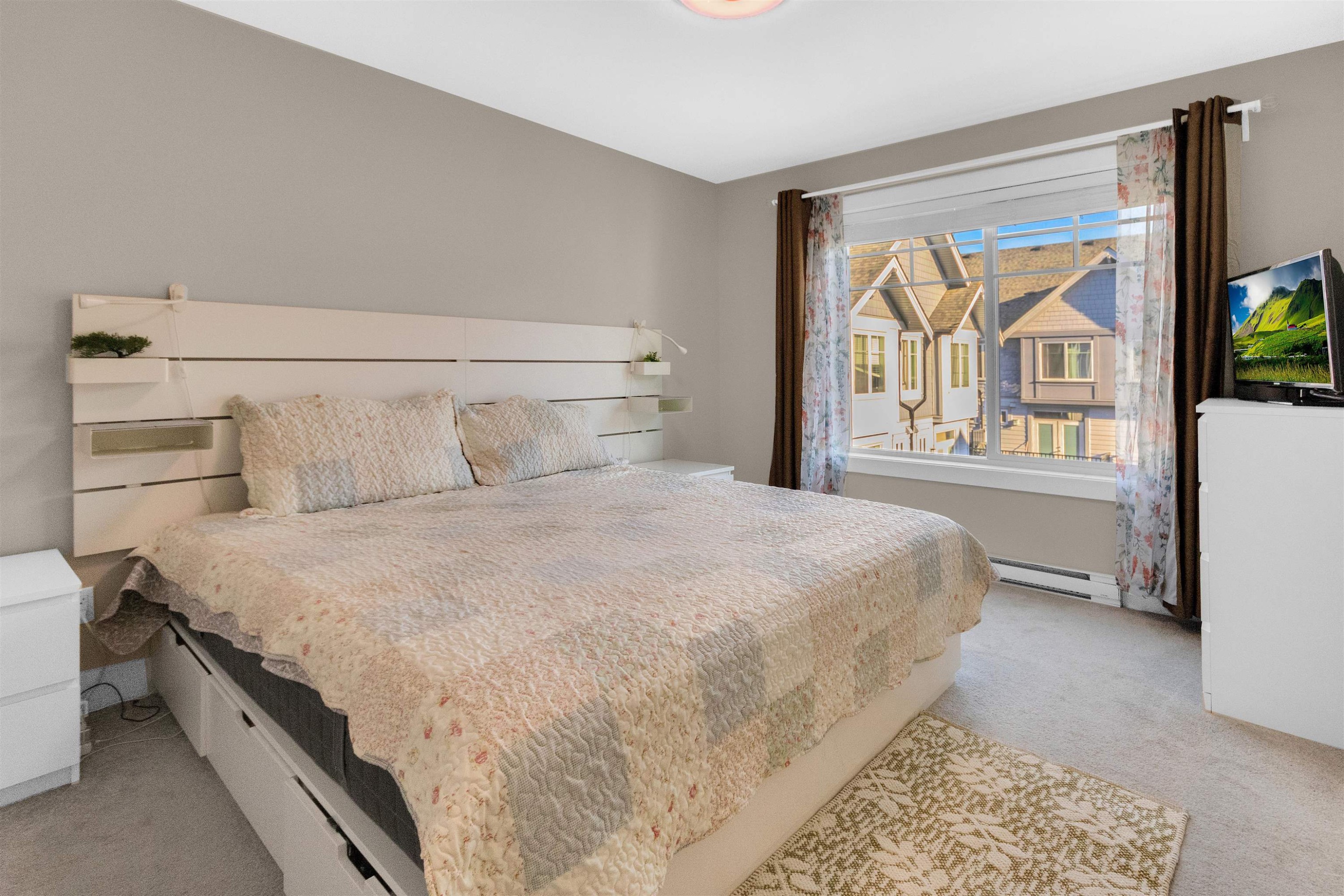 









7056


192

Street, 10,
Surrey,




BC
V4N 1N2

