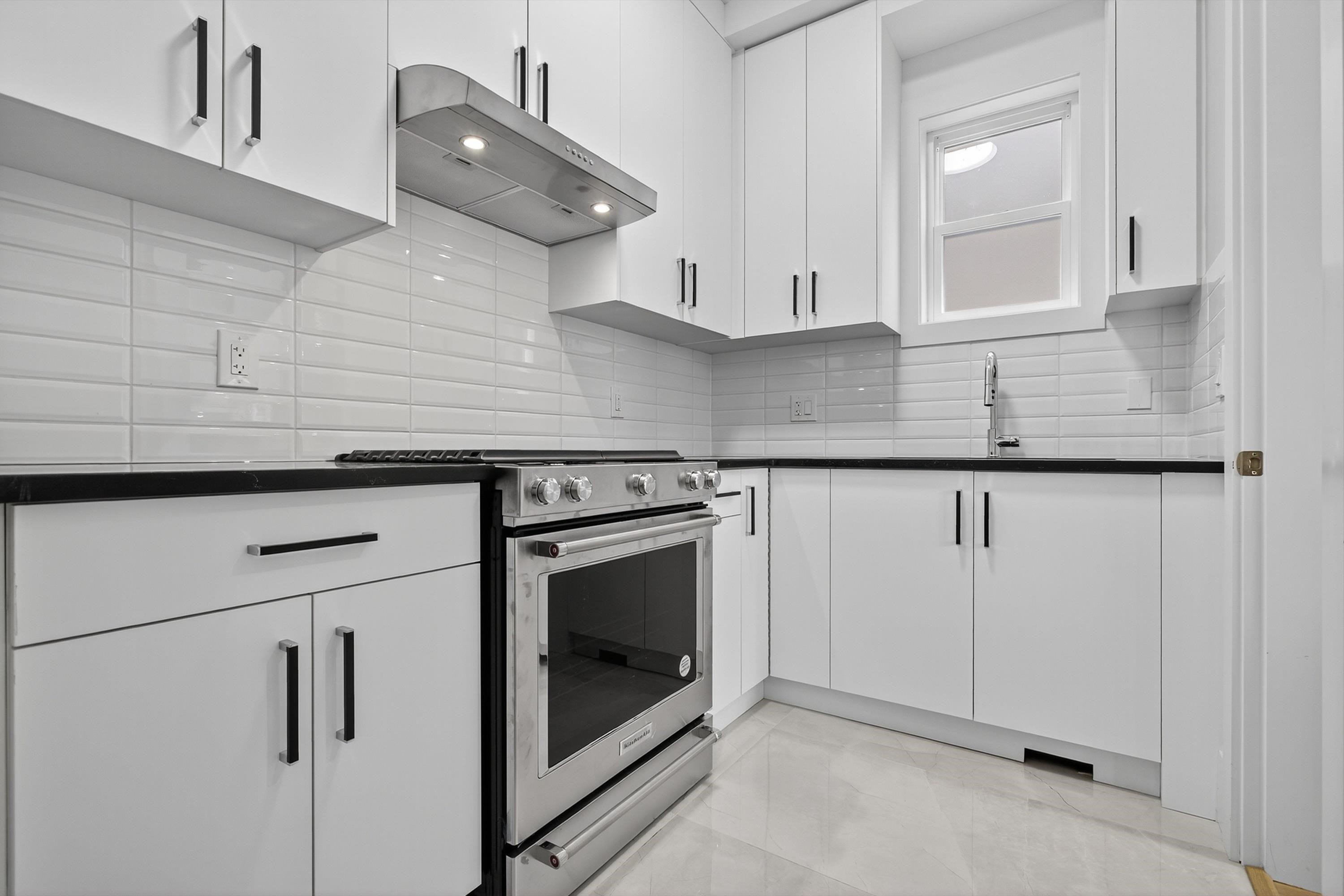 









17136


1

Avenue,
Surrey,




BC
V3Z 9R2

