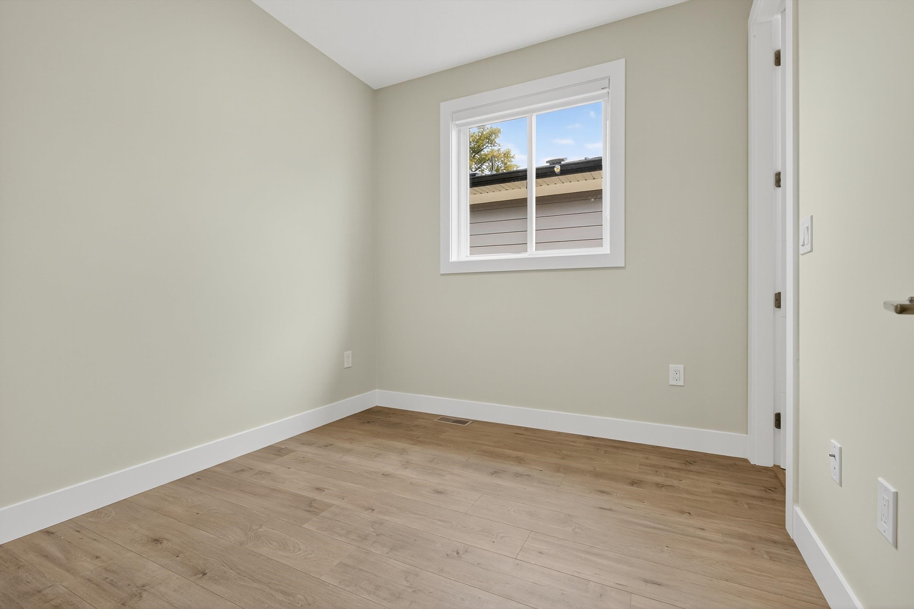 









17136


1

Avenue,
Surrey,




BC
V3Z 9R2

