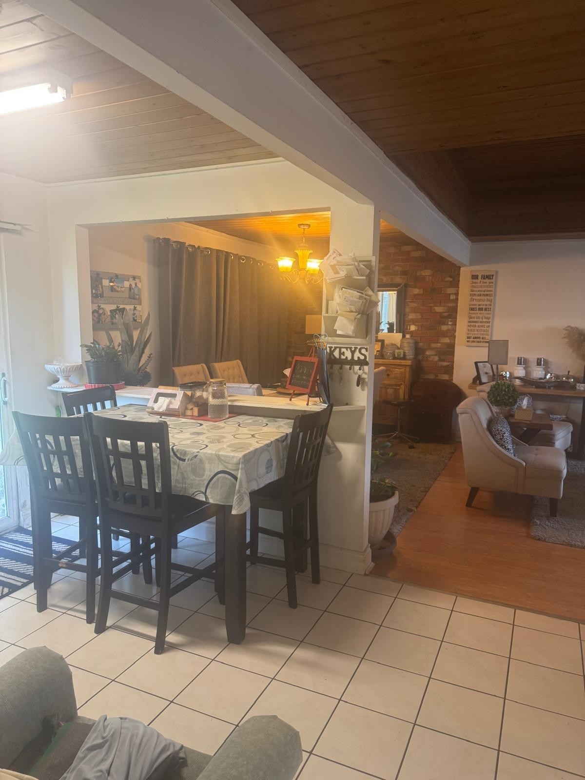 









7782


Swanson

Drive,
Delta,




BC
V4C 5C5

