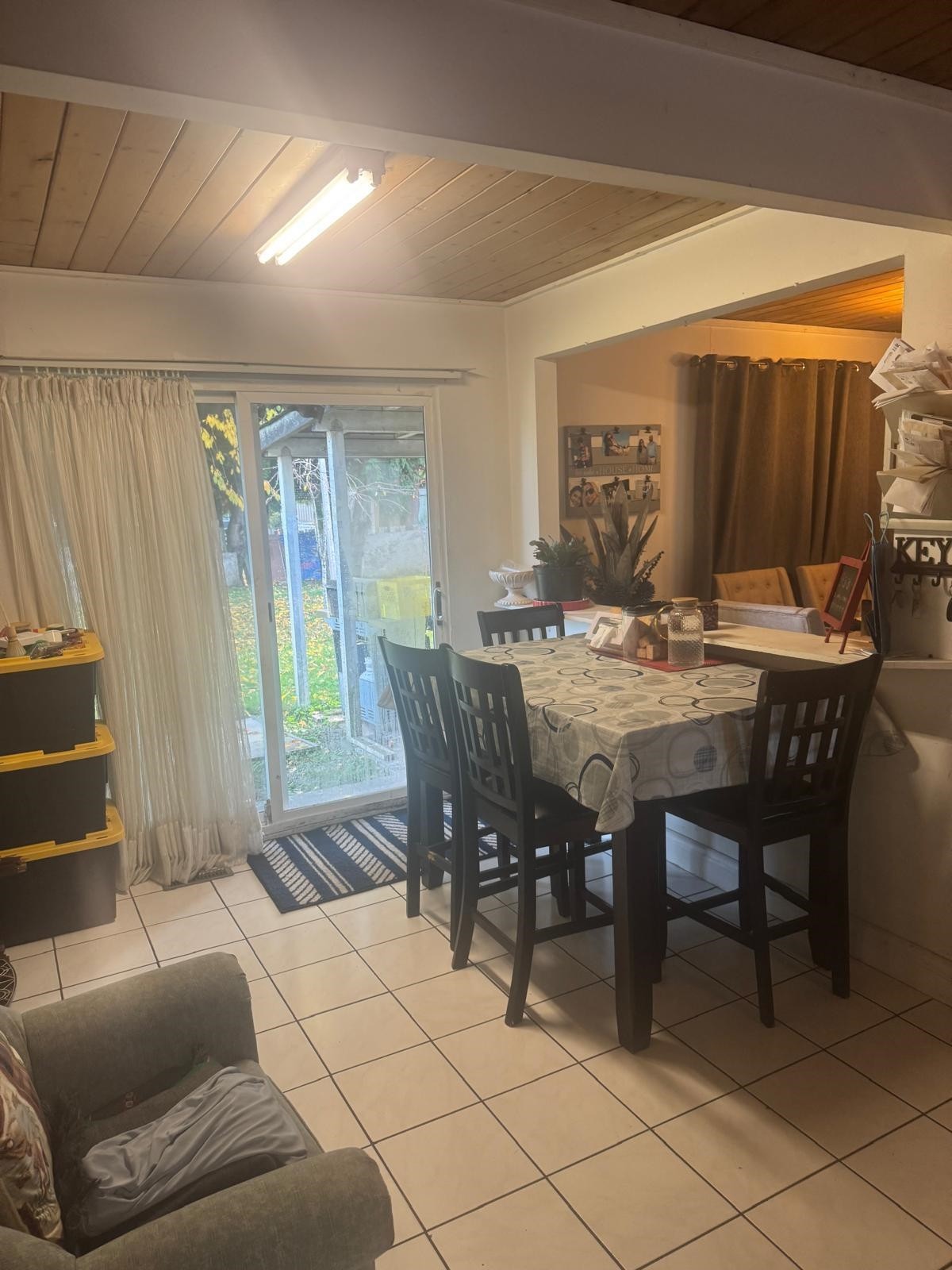 









7782


Swanson

Drive,
Delta,




BC
V4C 5C5

