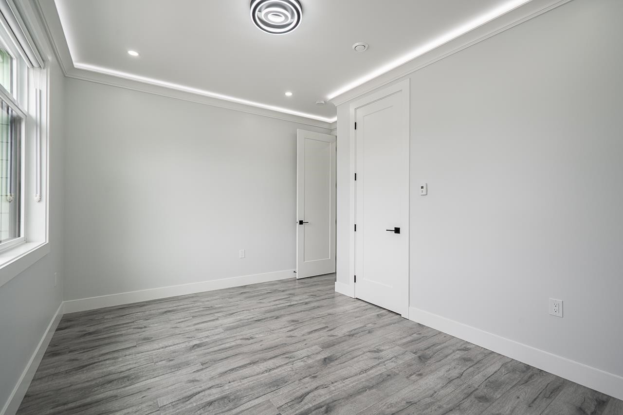 









7518


205a

Street,
Langley,




BC
V2Y 1V5

