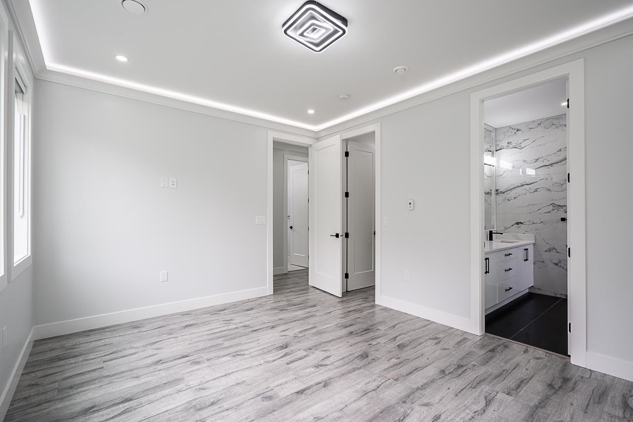 









7518


205a

Street,
Langley,




BC
V2Y 1V5

