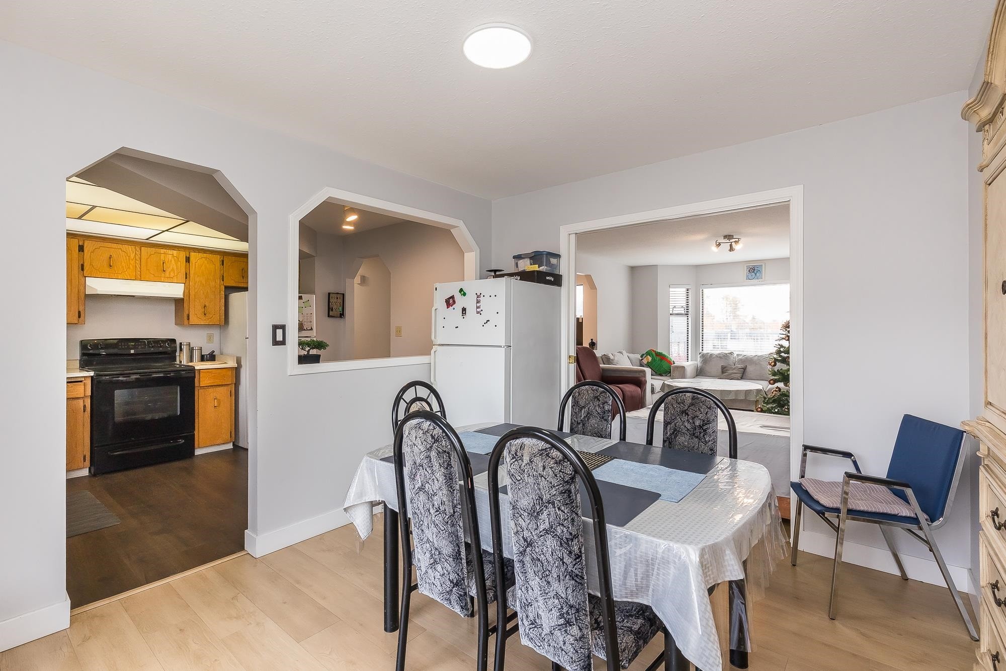 









31129


Gardner

Avenue,
Abbotsford,




BC
V2T 5E1

