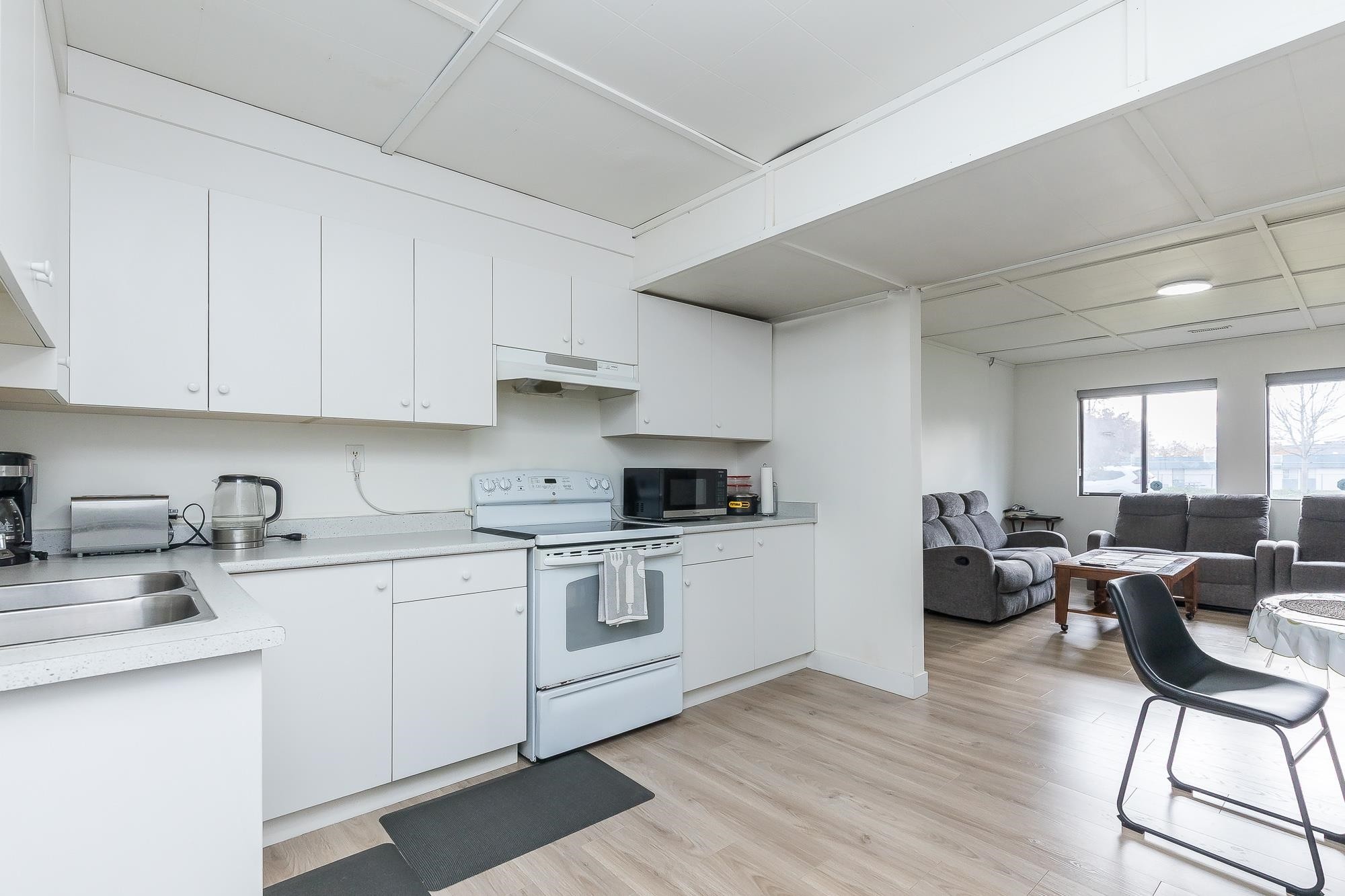 









31129


Gardner

Avenue,
Abbotsford,




BC
V2T 5E1

