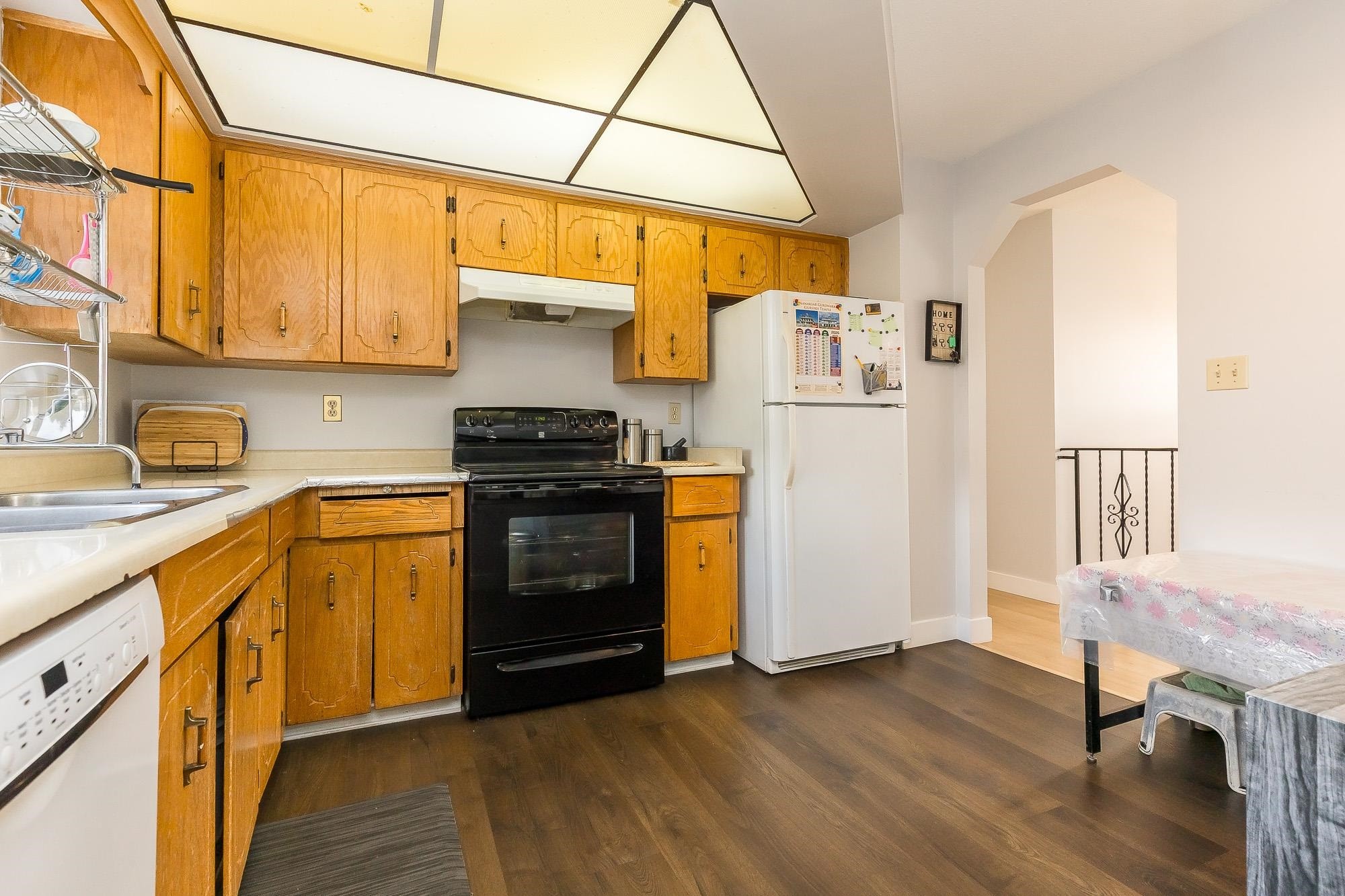 









31129


Gardner

Avenue,
Abbotsford,




BC
V2T 5E1

