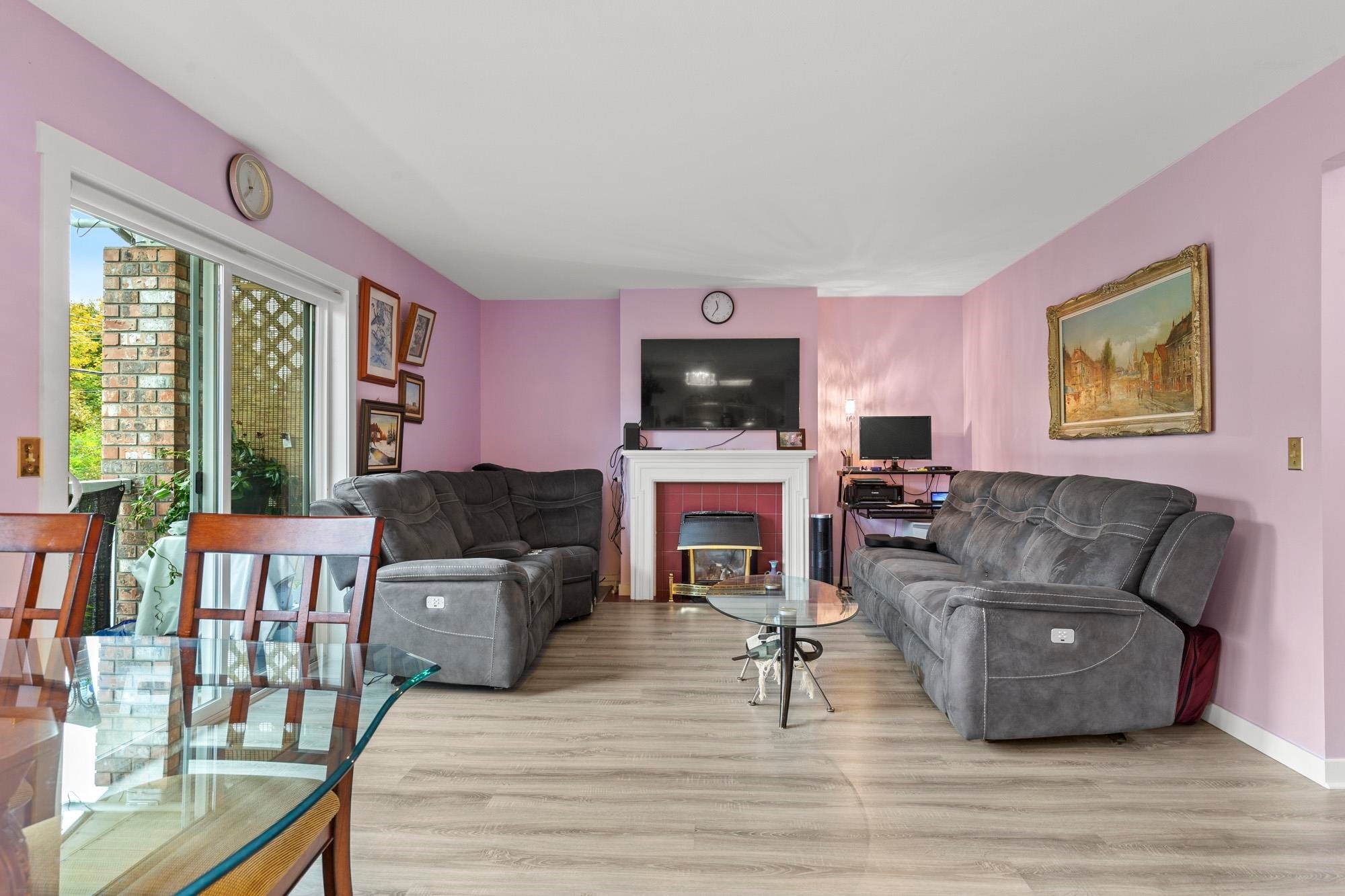 









32821


6

Avenue, 11,
Mission,




BC
V2V 6L1

