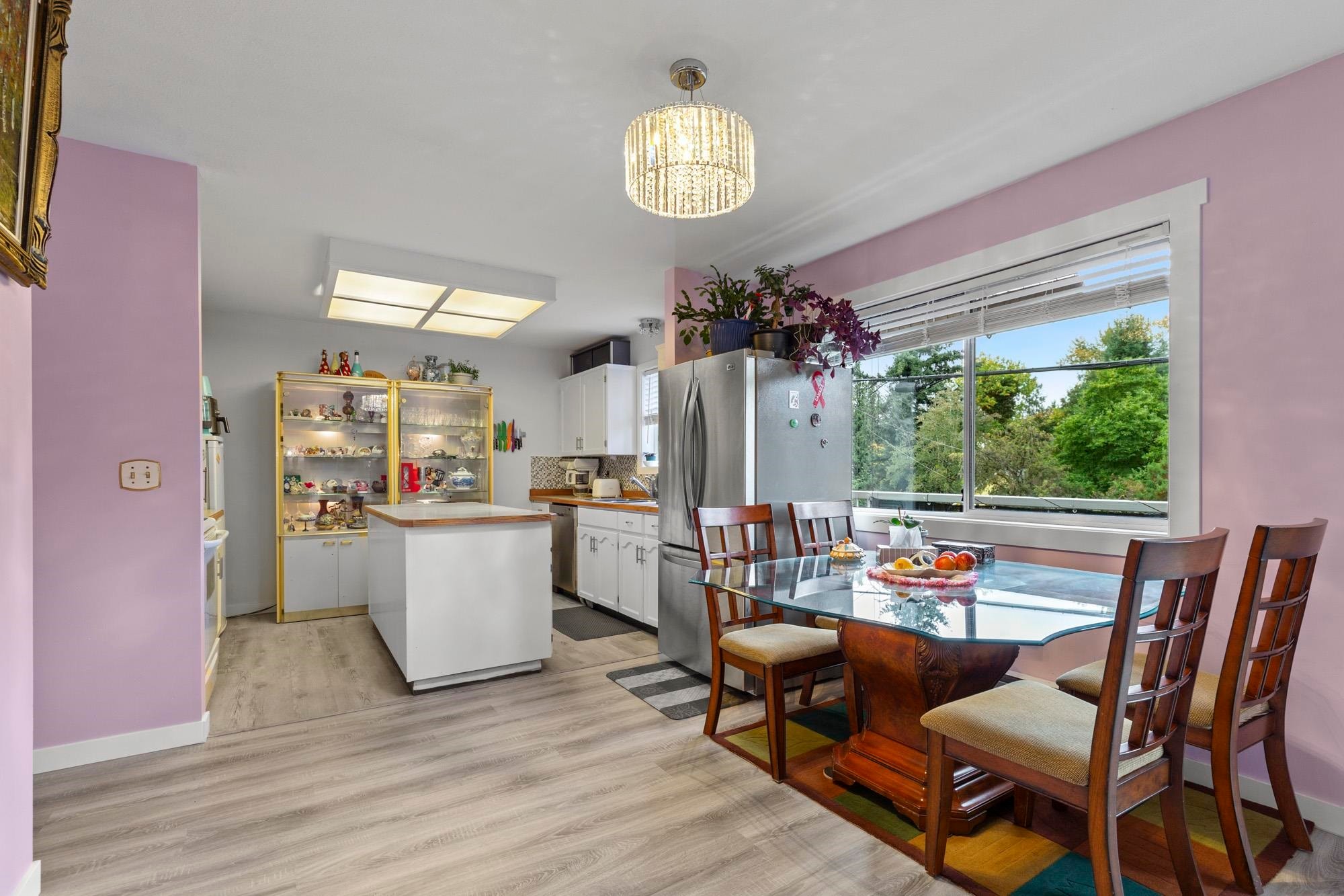 









32821


6

Avenue, 11,
Mission,




BC
V2V 6L1

