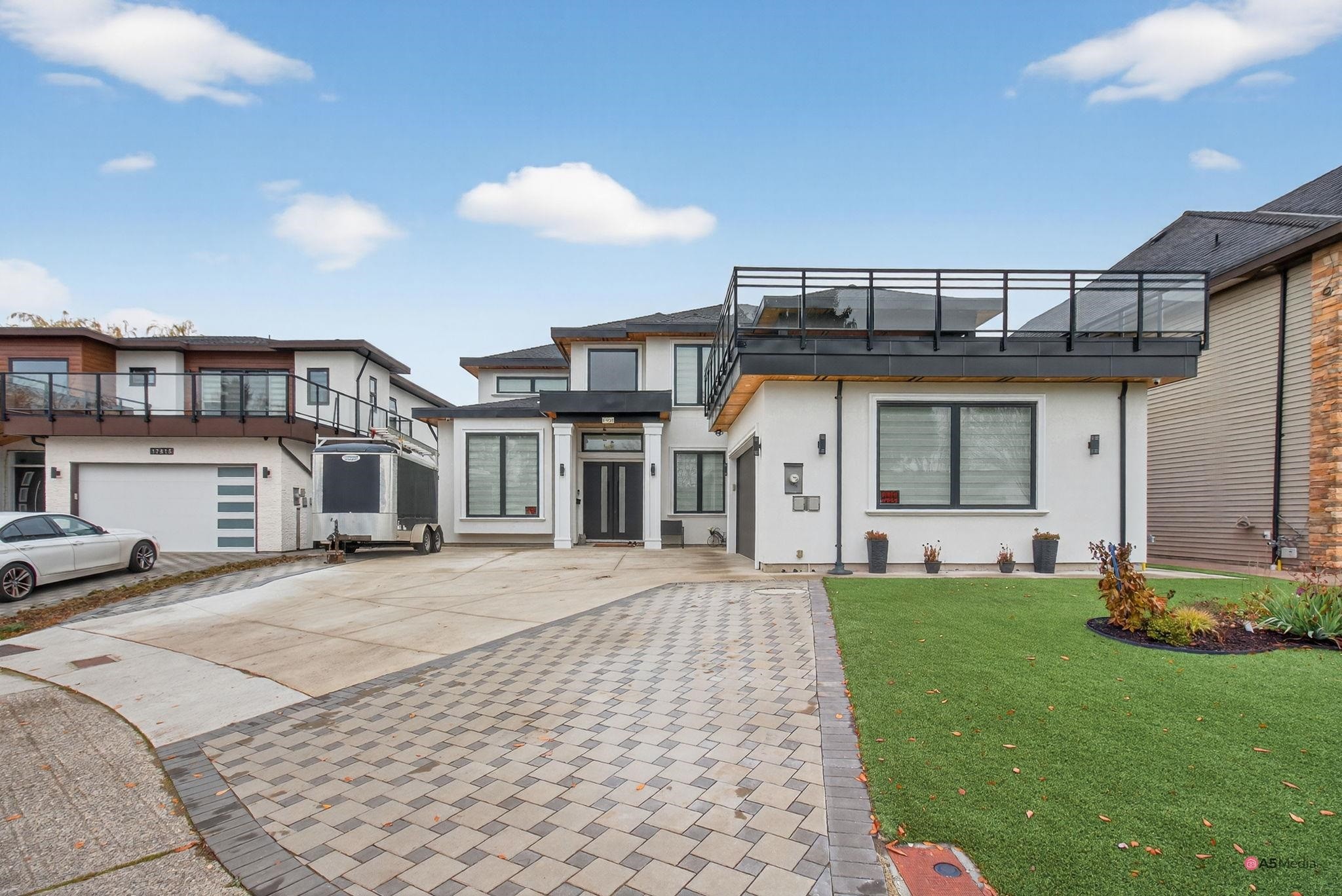 









17925


56a

Avenue,
Surrey,




BC
V3S 5H4

