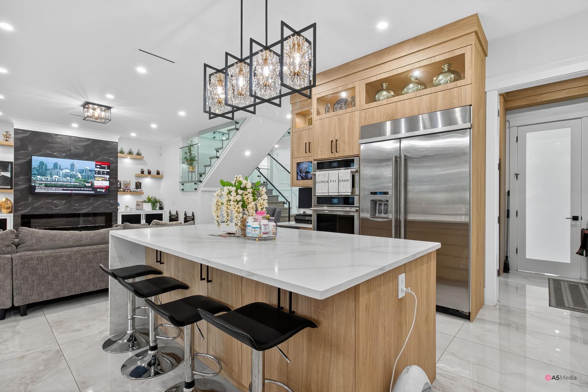 









17925


56a

Avenue,
Surrey,




BC
V3S 5H4

