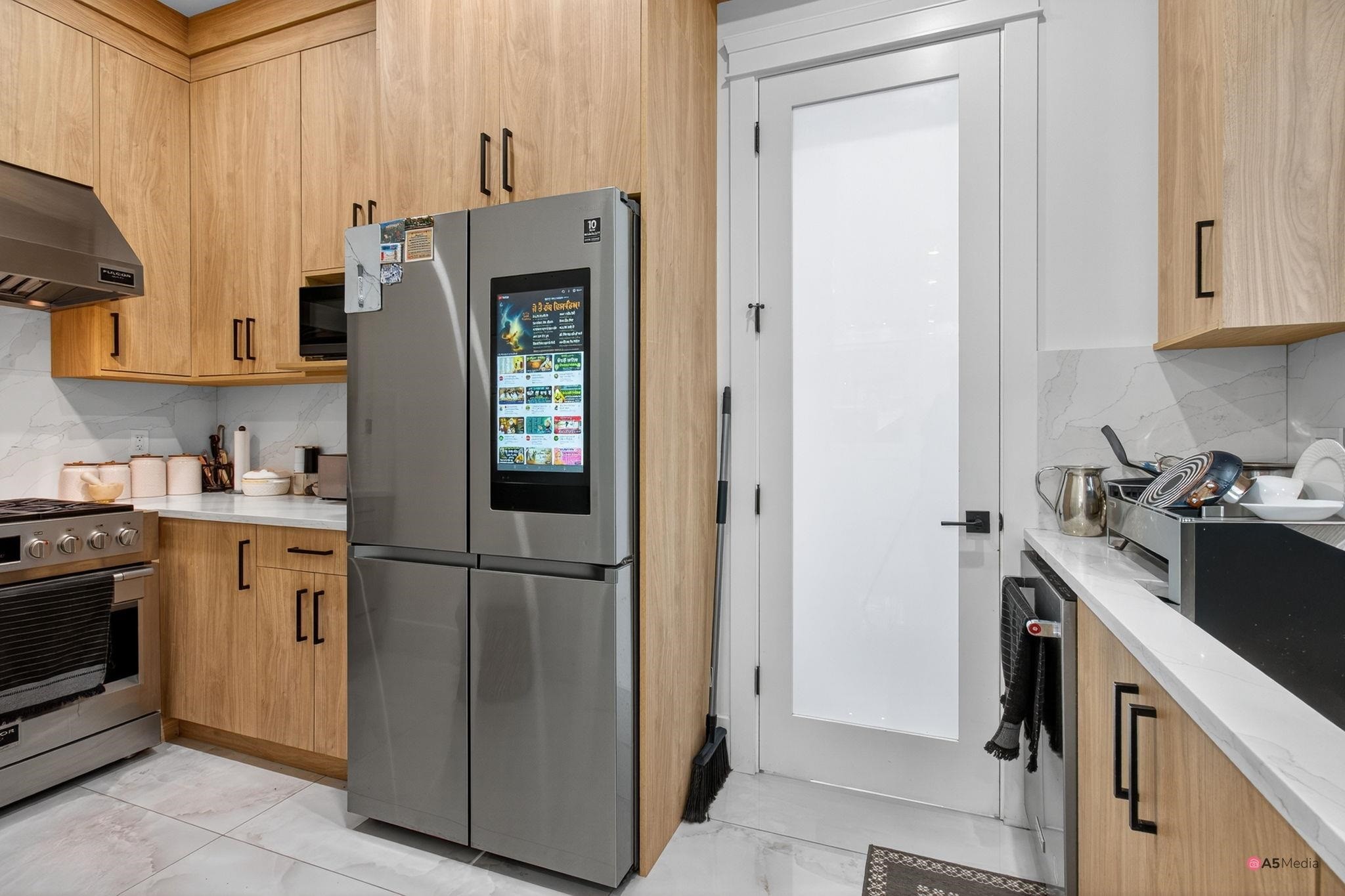 









17925


56a

Avenue,
Surrey,




BC
V3S 5H4

