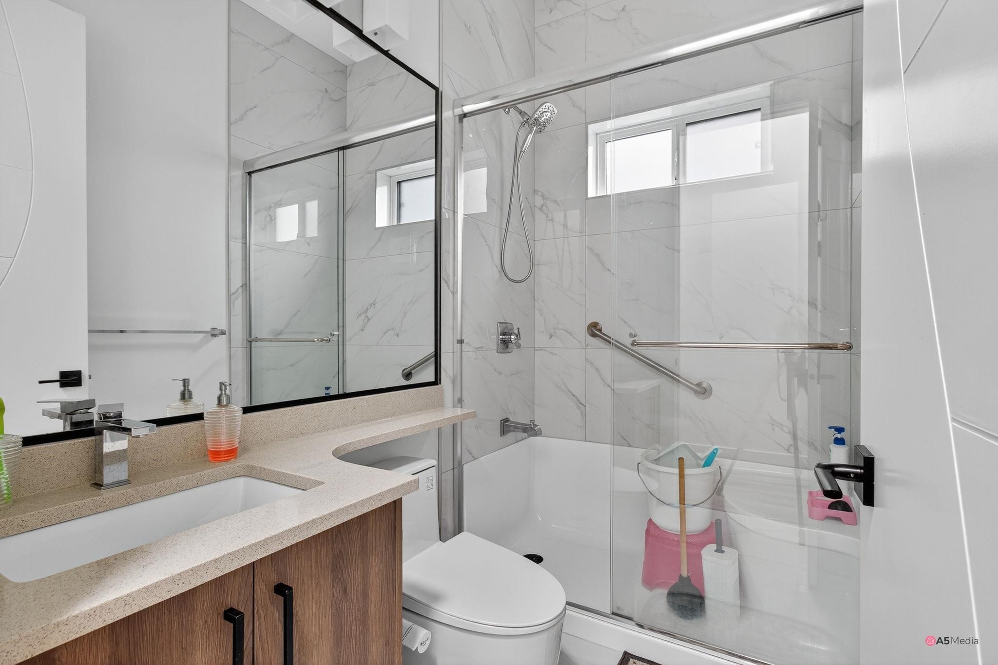 









17925


56a

Avenue,
Surrey,




BC
V3S 5H4

