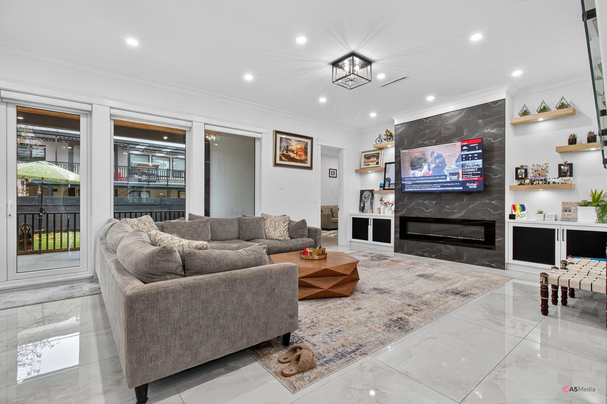 









17925


56a

Avenue,
Surrey,




BC
V3S 5H4

