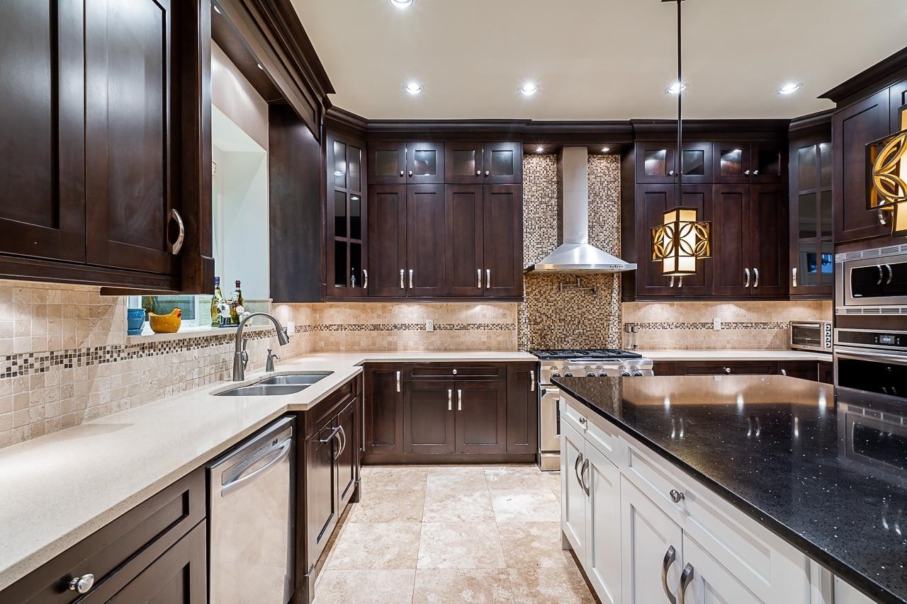 









5866


126

Street,
Surrey,




BC
V3X 1V8

