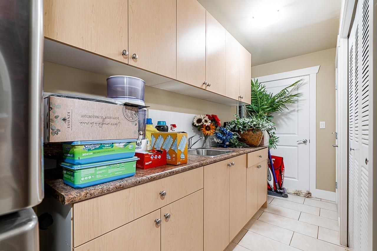 









5866


126

Street,
Surrey,




BC
V3X 1V8

