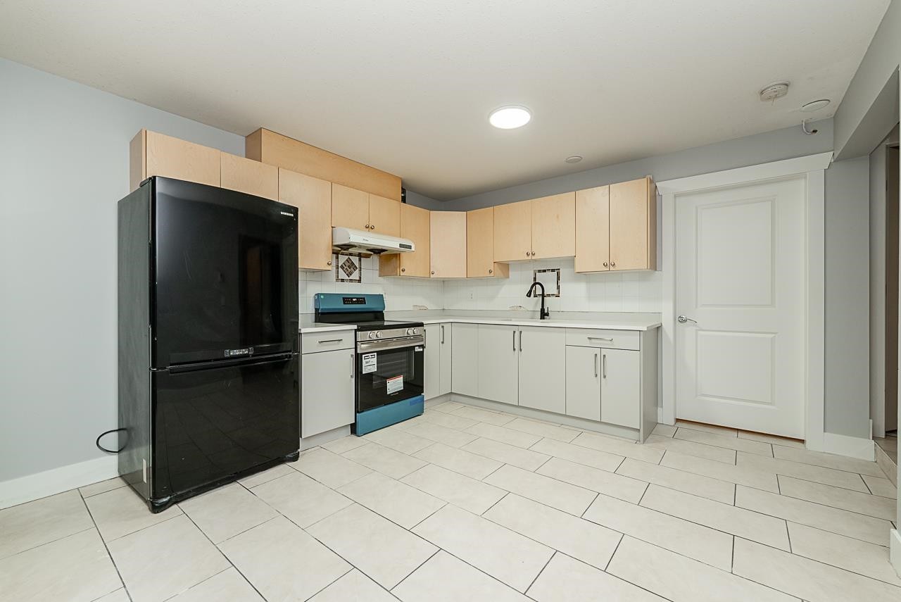 









5866


126

Street,
Surrey,




BC
V3X 1V8

