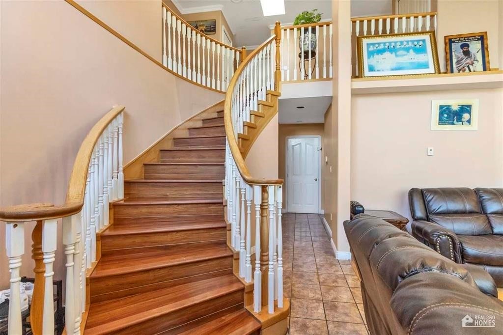 









13107


74

Avenue,
Surrey,




BC
V3W 1C3

