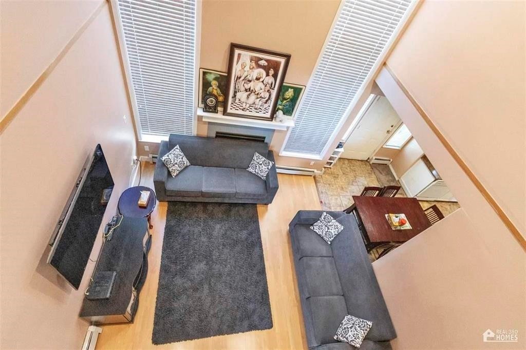 









13107


74

Avenue,
Surrey,




BC
V3W 1C3

