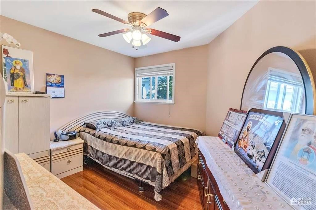 









13107


74

Avenue,
Surrey,




BC
V3W 1C3

