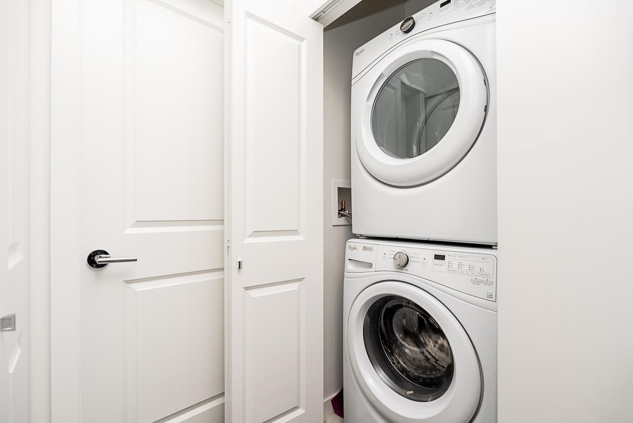 









15137


33

Avenue, 401,
Surrey,




BC
V3Z 0Y1

