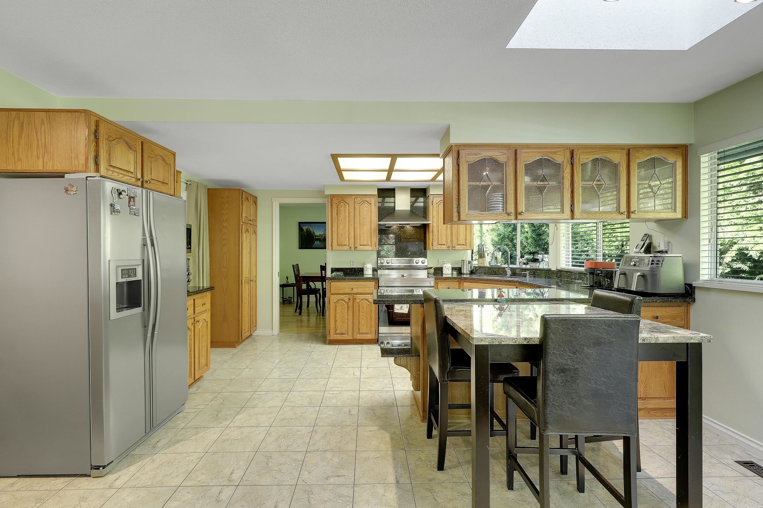 









8182


140b

Street,
Surrey,




BC
V3W 8X3

