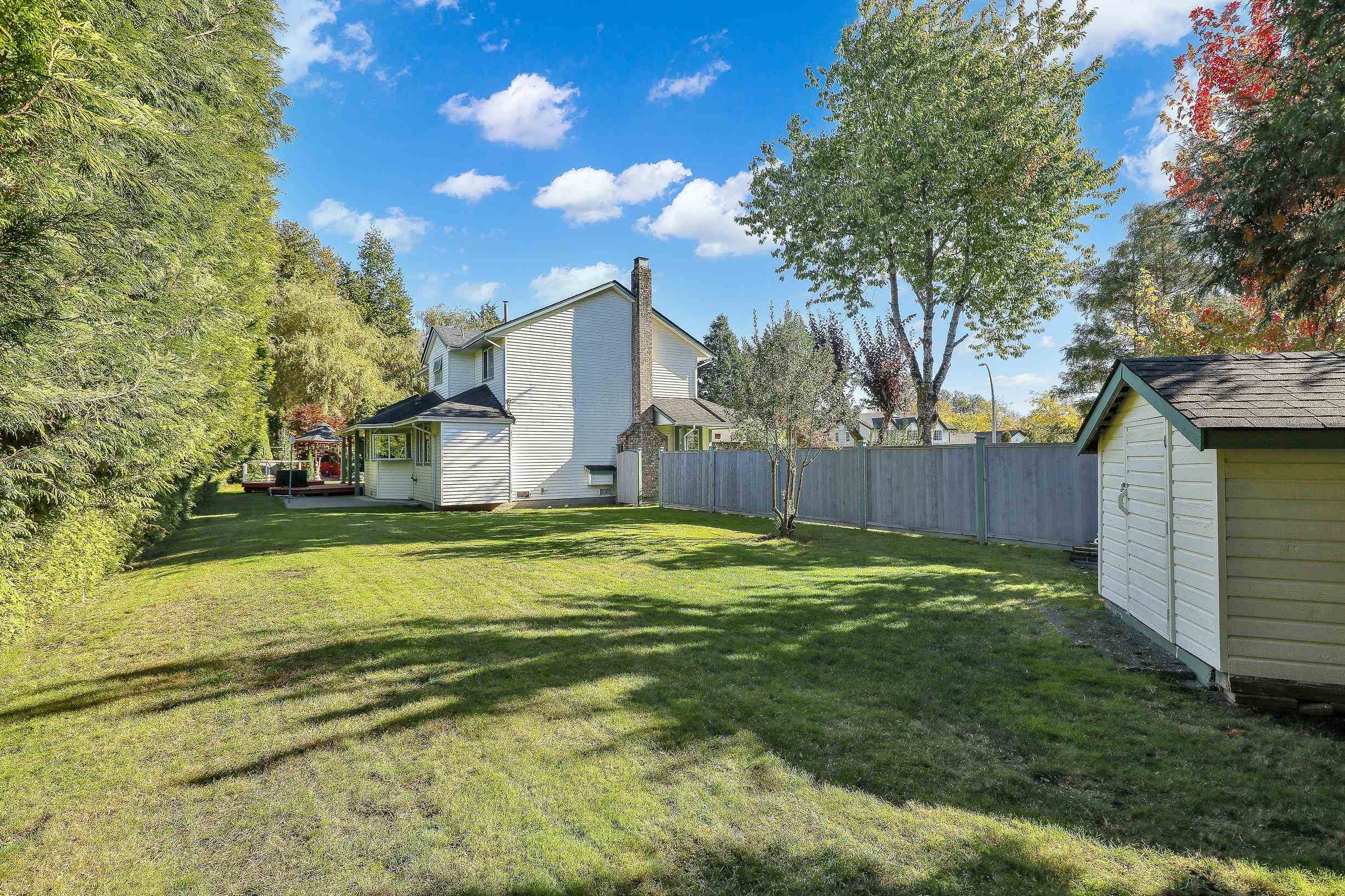 









8182


140b

Street,
Surrey,




BC
V3W 8X3

