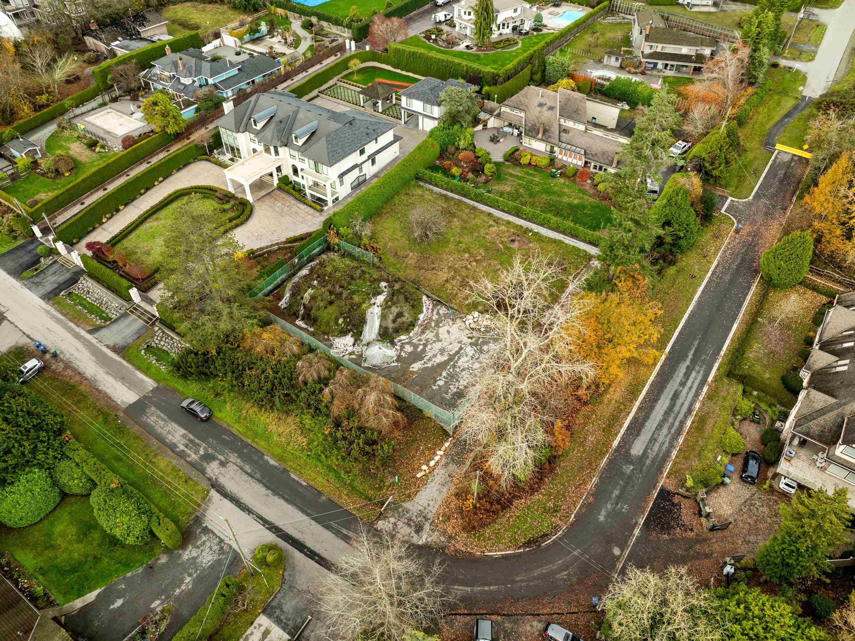 









12793


54

Avenue,
Surrey,







BC
V3X 3C1

