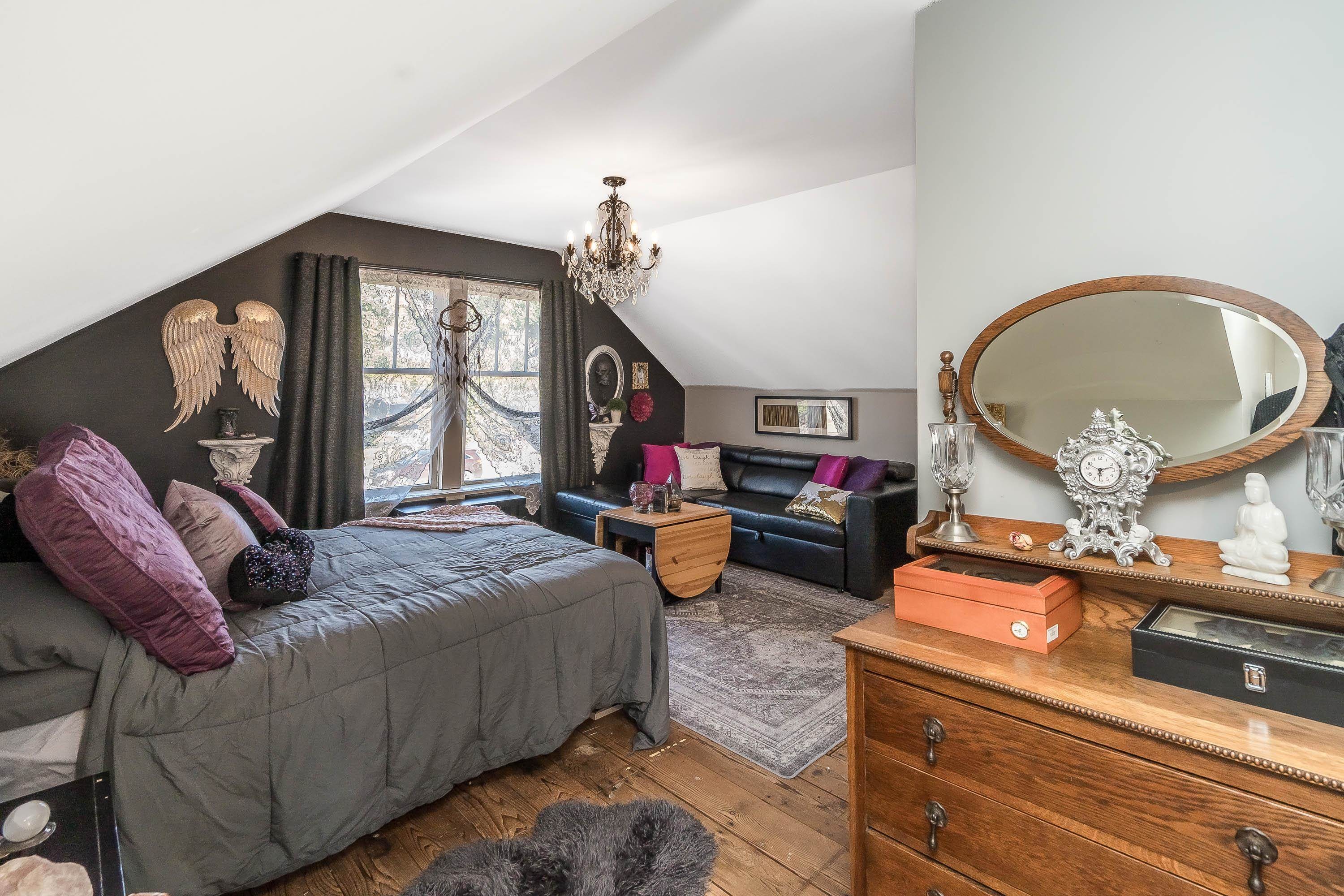 









33026


2

Avenue,
Mission,




BC
V2V 1J8

