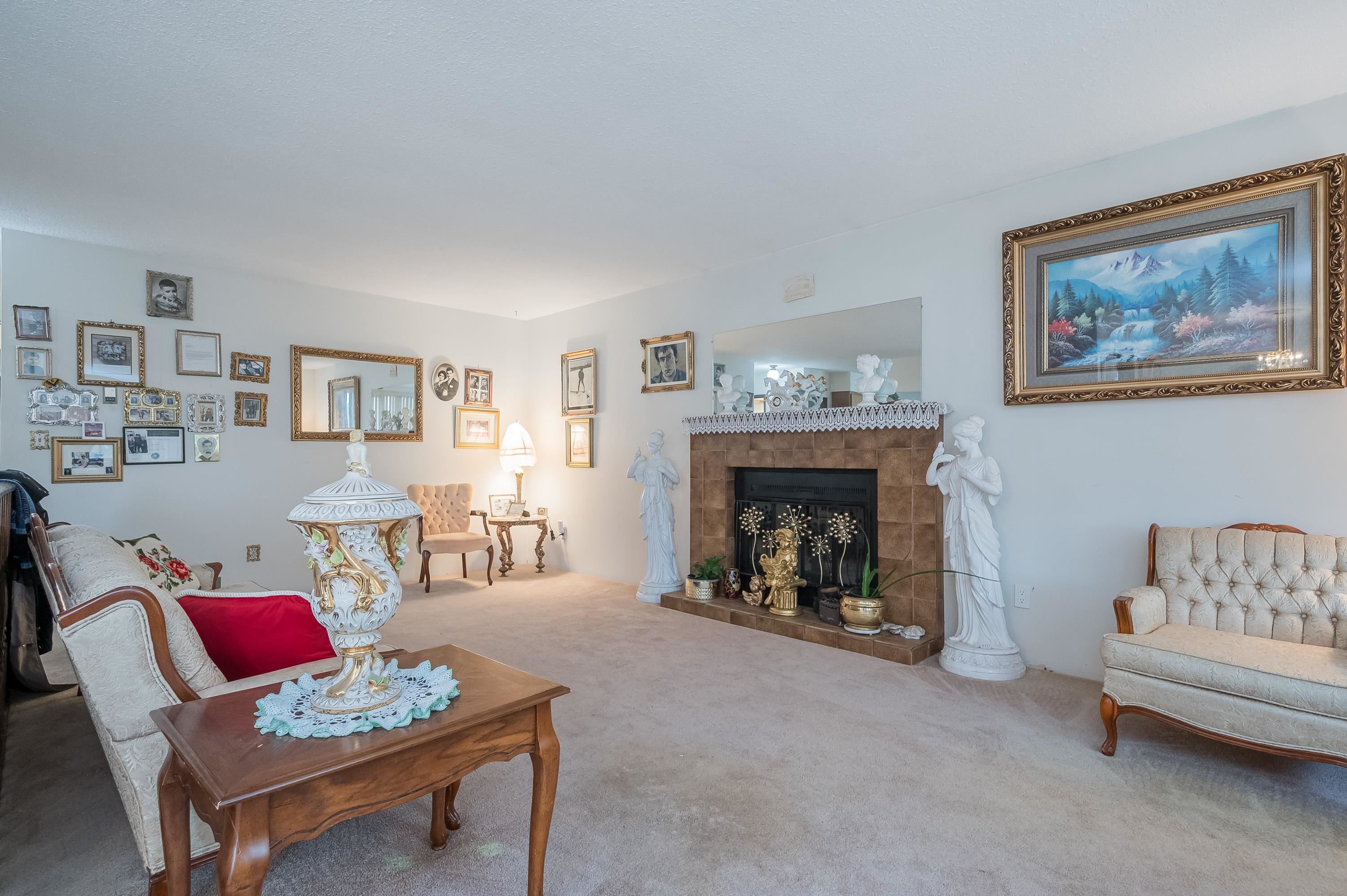 









4820


200

Street,
Langley,




BC
V3A 1L5

