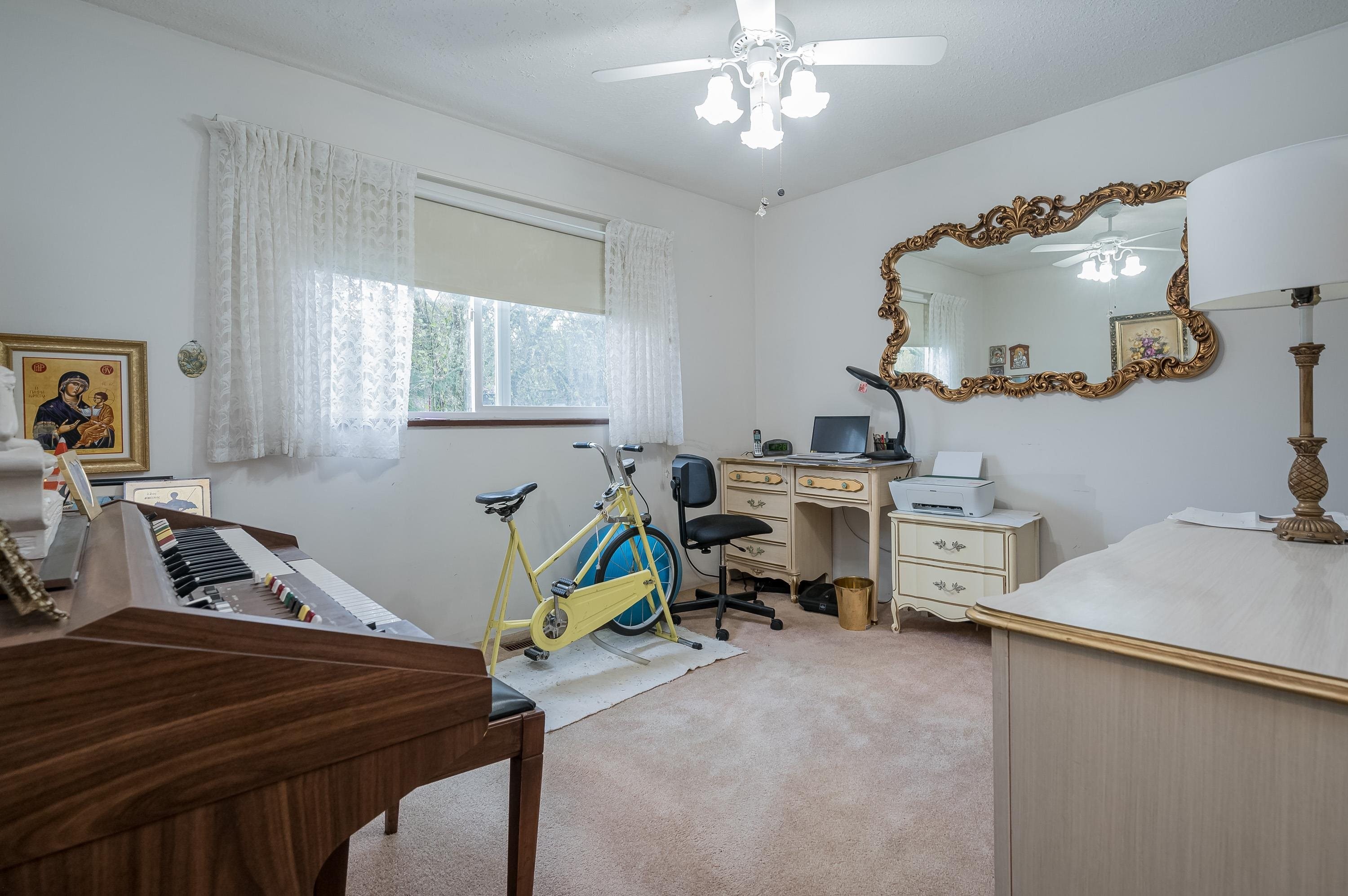 









4820


200

Street,
Langley,




BC
V3A 1L5

