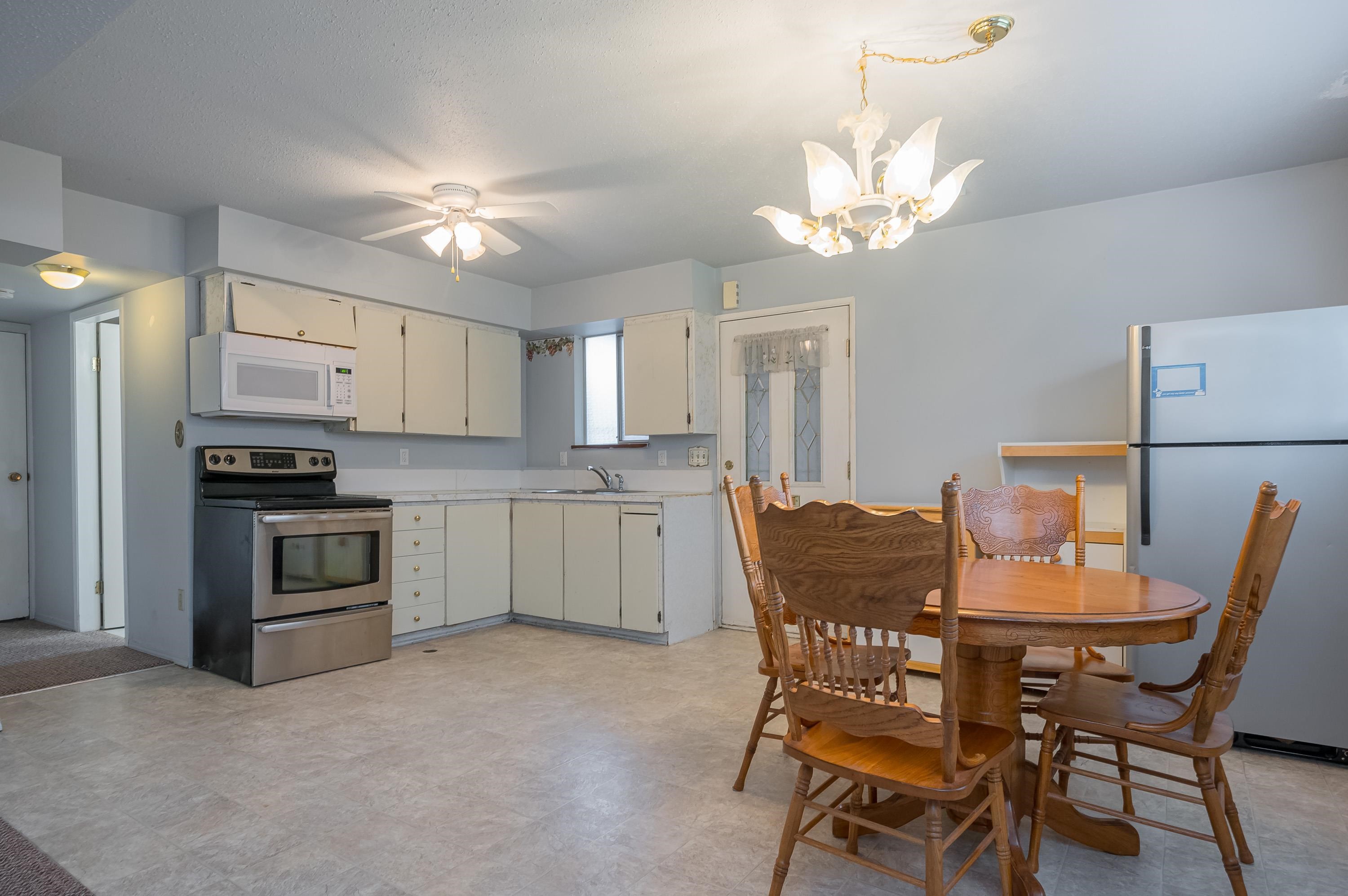 









4820


200

Street,
Langley,




BC
V3A 1L5

