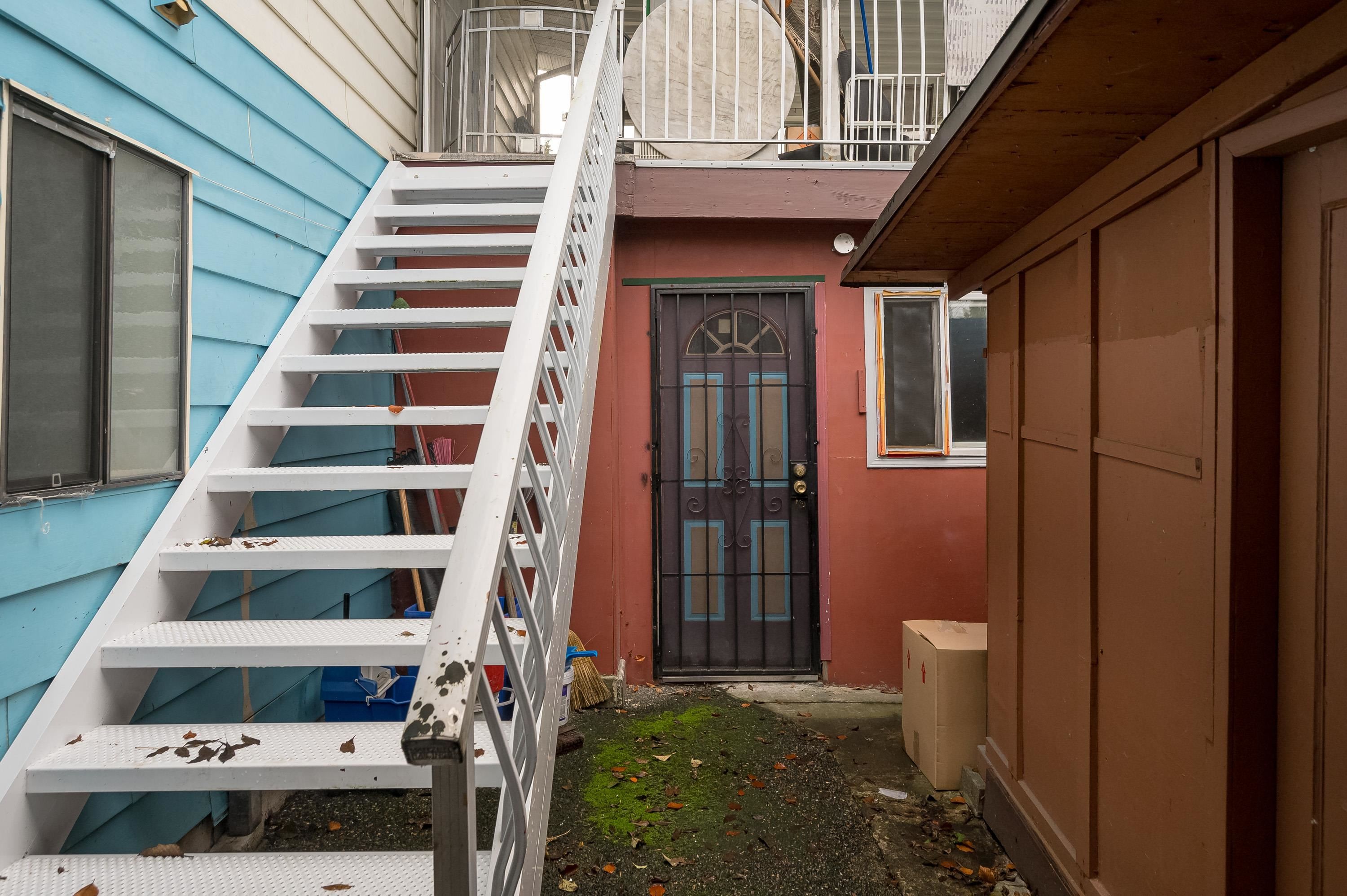 









4820


200

Street,
Langley,




BC
V3A 1L5

