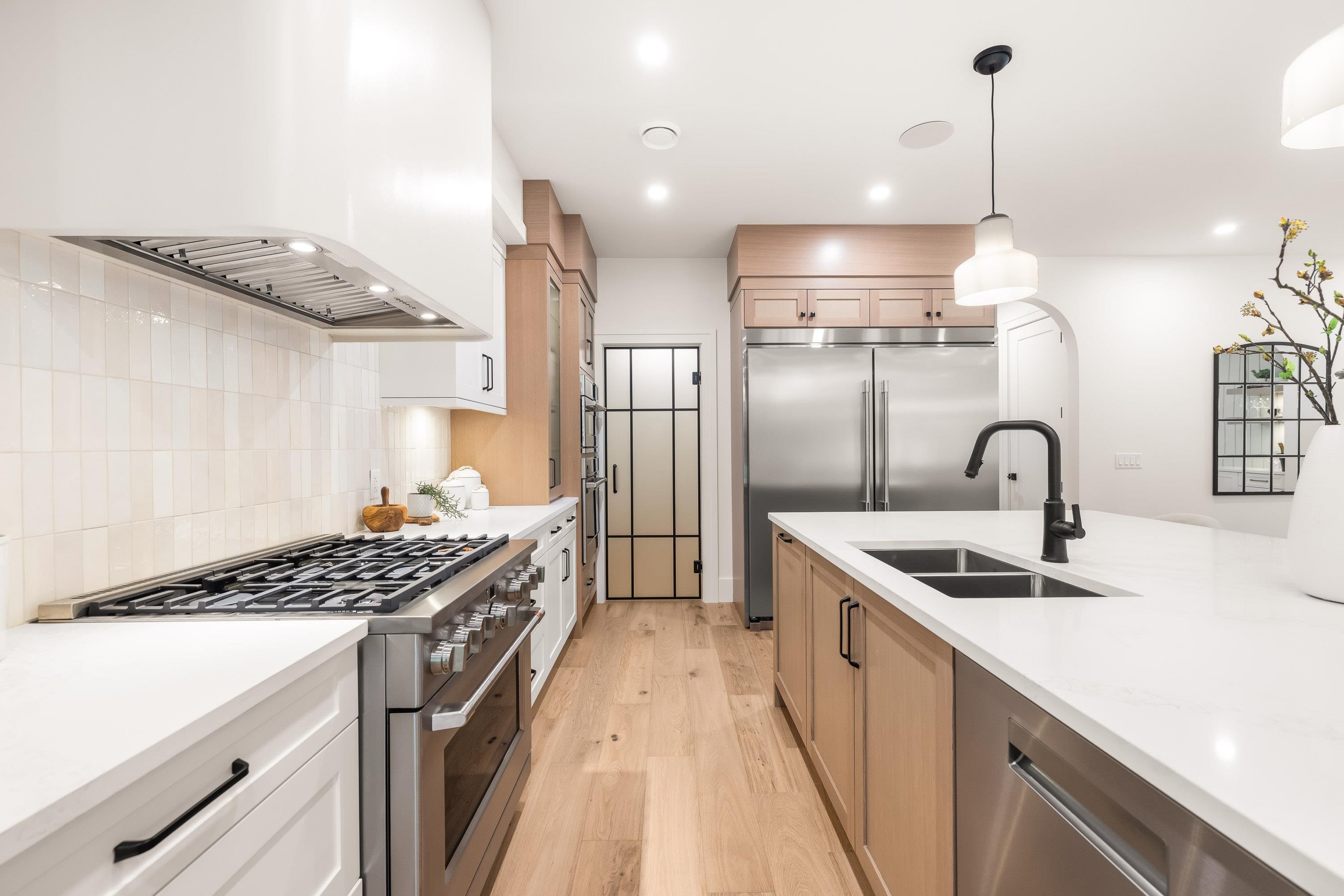 









4347


232

Street,
Langley,




BC
V2Z 2H7

