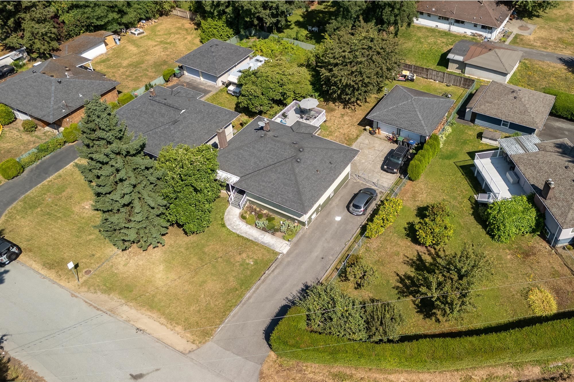 









13759


111

Avenue,
Surrey,




BC
V3R 2C1

