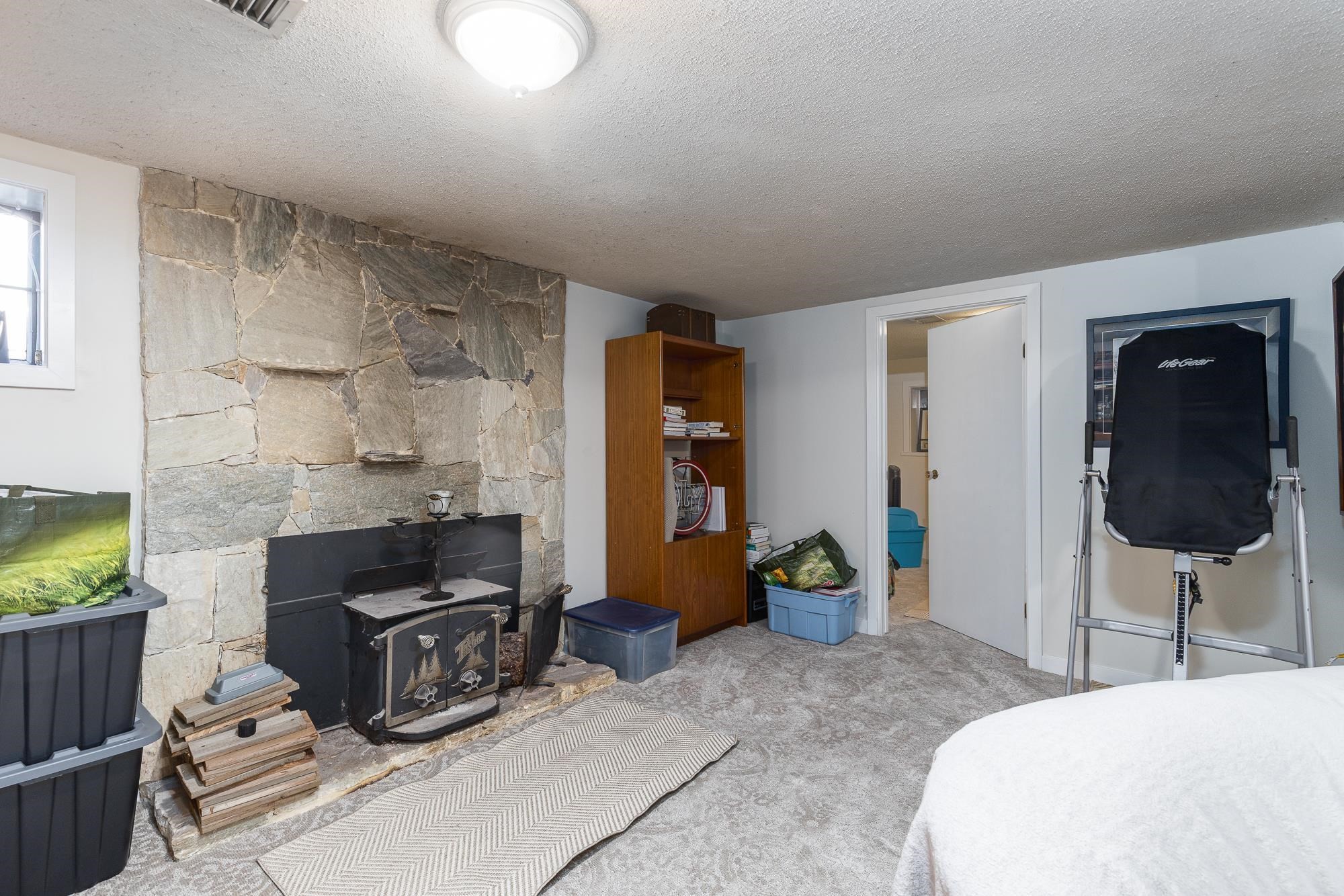 









13759


111

Avenue,
Surrey,




BC
V3R 2C1

