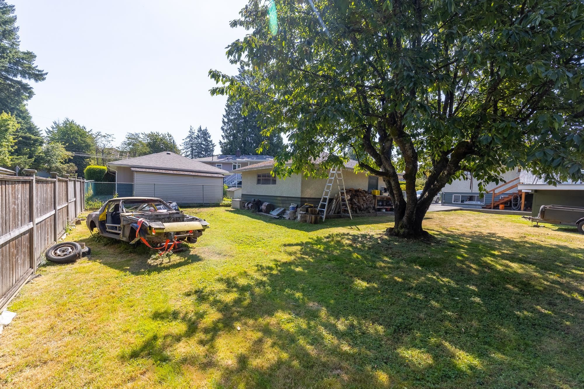 









13759


111

Avenue,
Surrey,




BC
V3R 2C1

