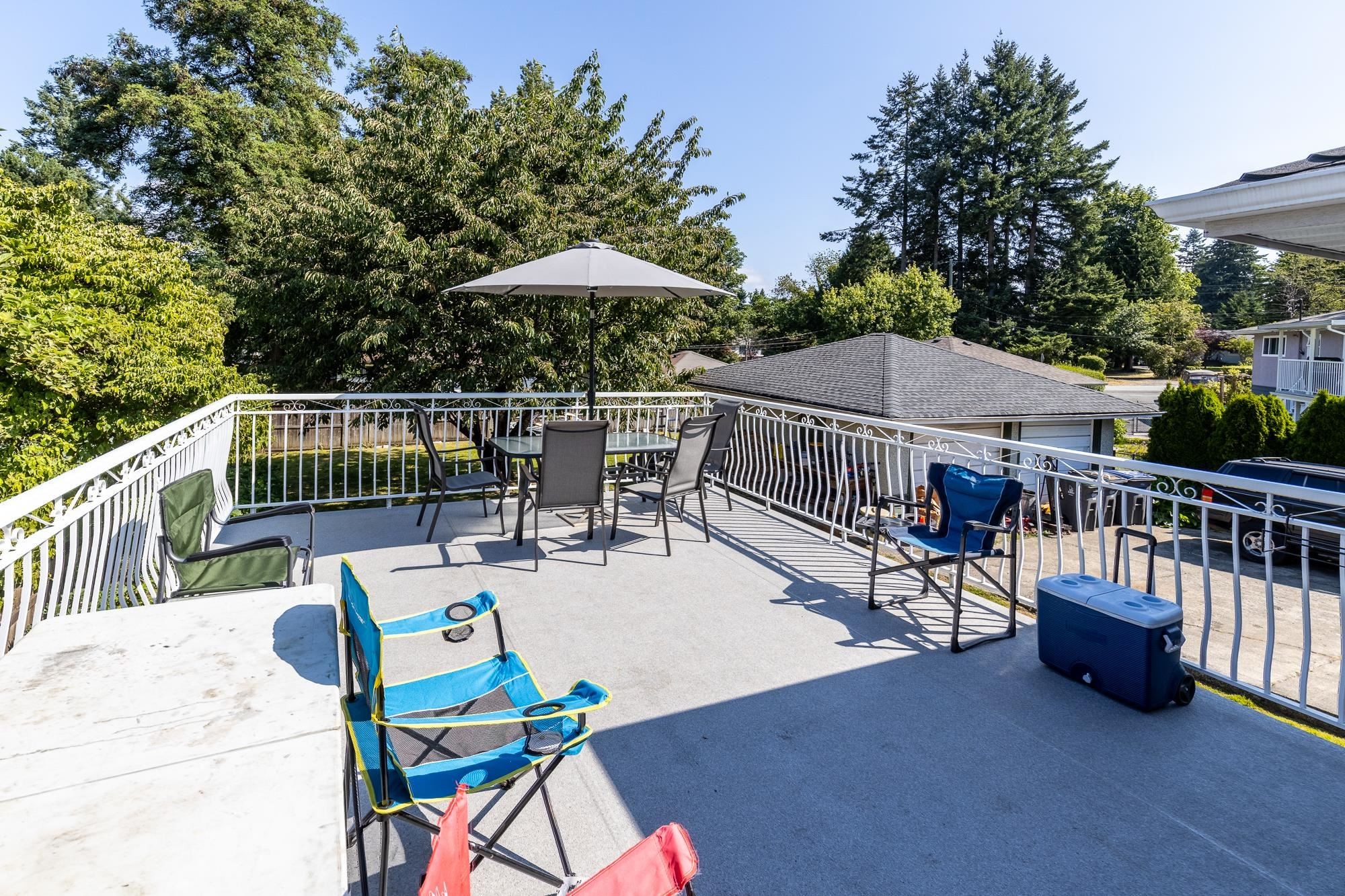 









13759


111

Avenue,
Surrey,




BC
V3R 2C1

