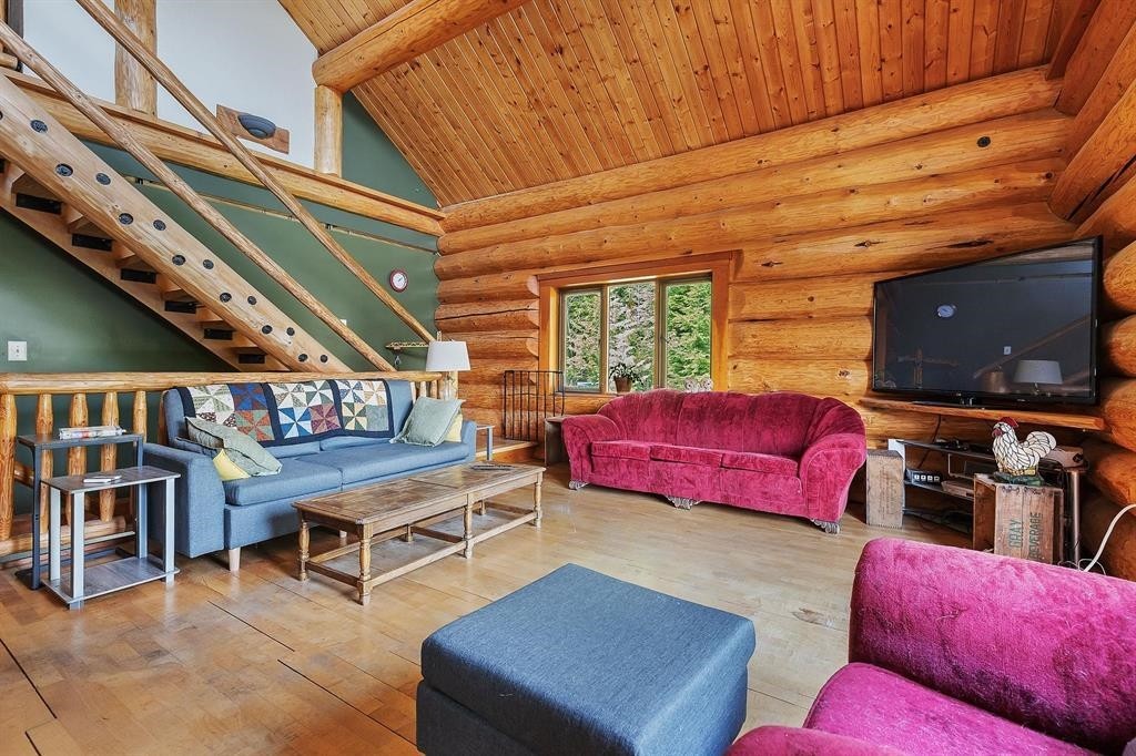 









12585


Ainsworth

Street,
Mission,




BC
V2V 5X4

