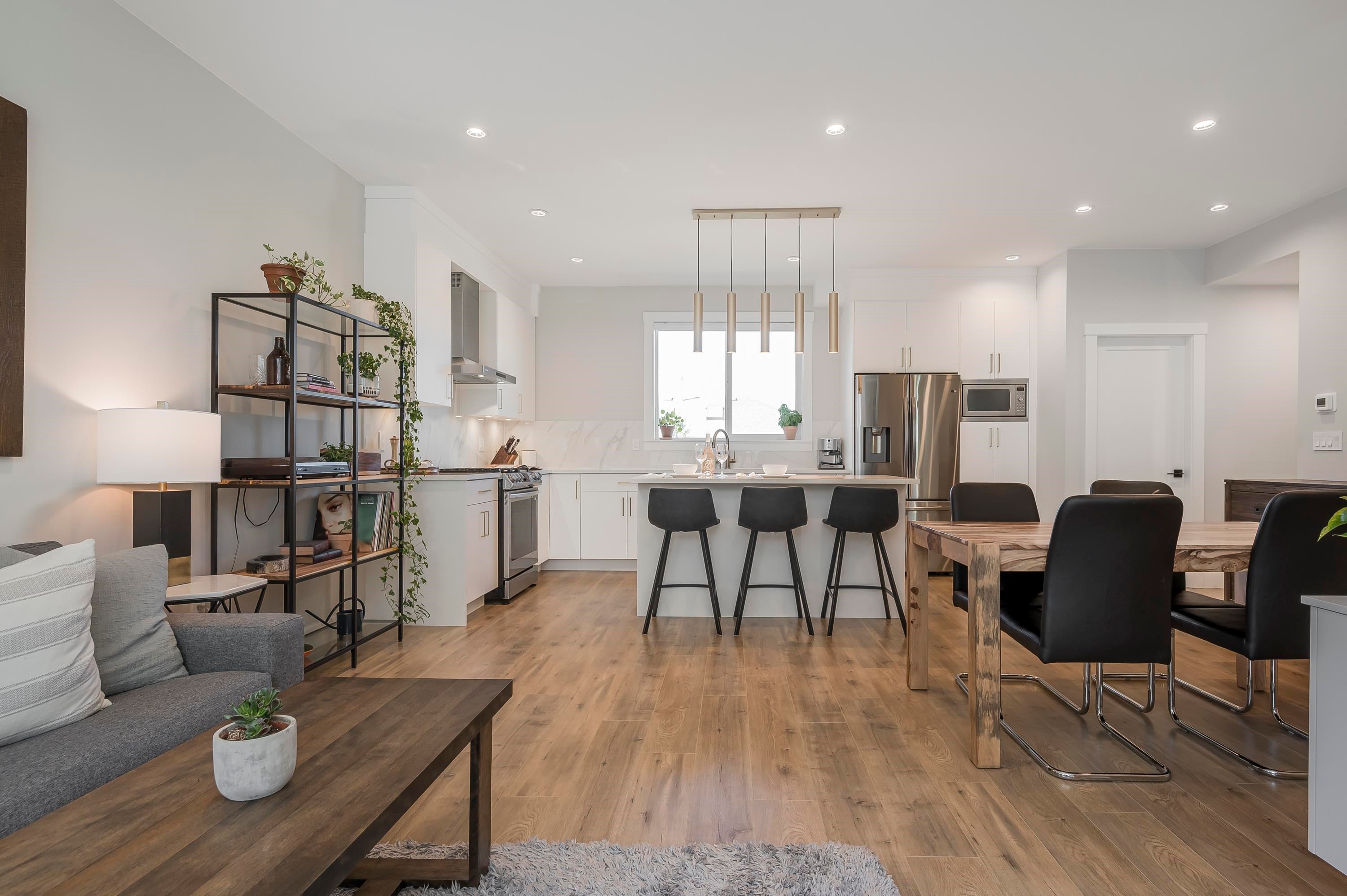 









1639


162

Street, 65,
Surrey,




BC
V4A 4Y1

