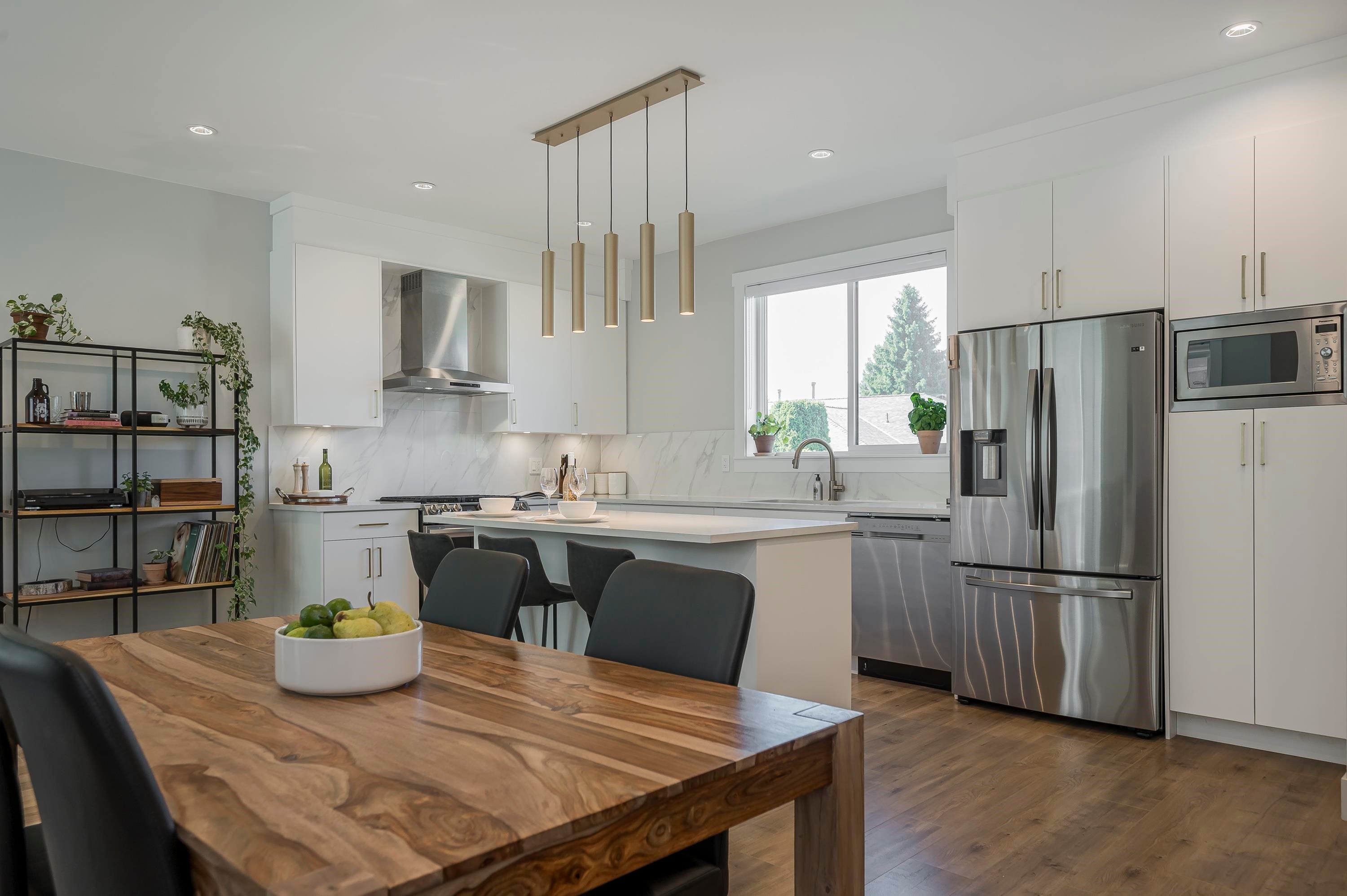 









1639


162

Street, 65,
Surrey,




BC
V4A 4Y1

