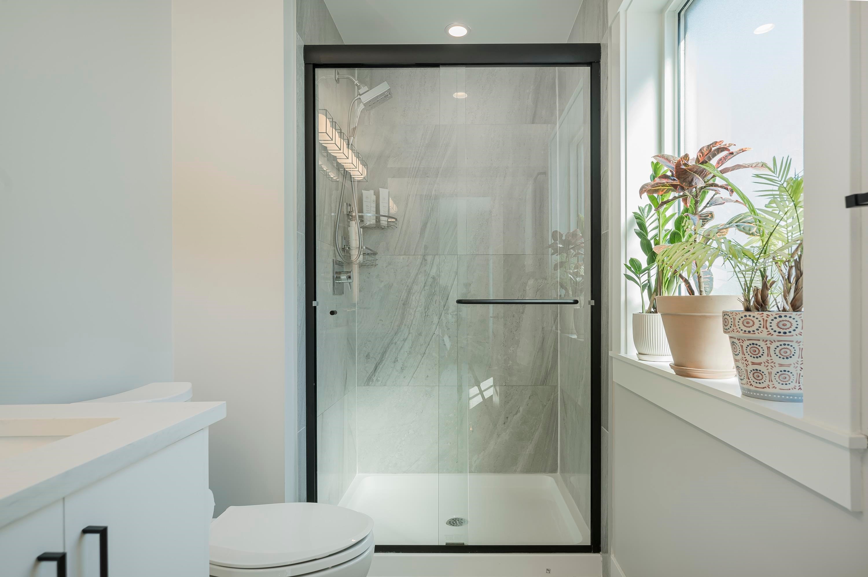 









1639


162

Street, 65,
Surrey,




BC
V4A 4Y1

