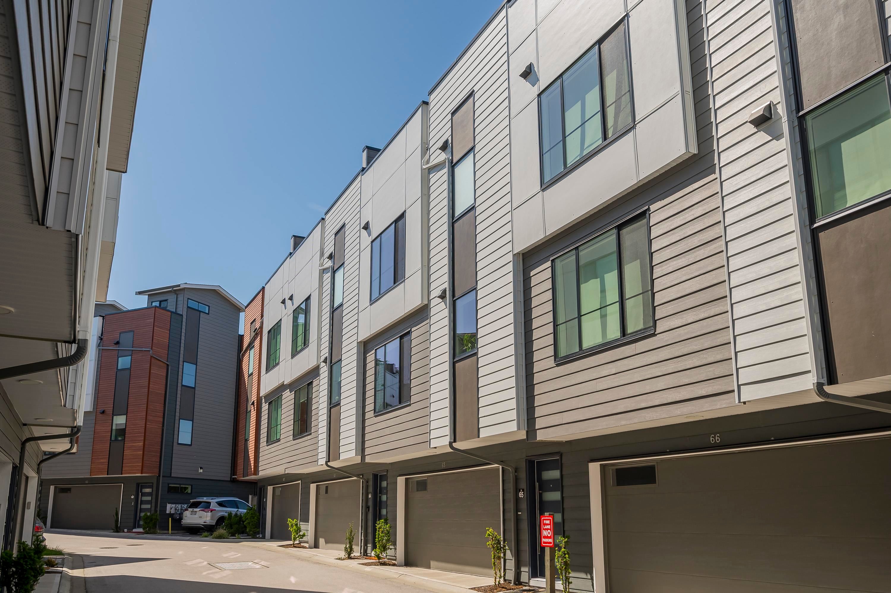 









1639


162

Street, 65,
Surrey,




BC
V4A 4Y1

