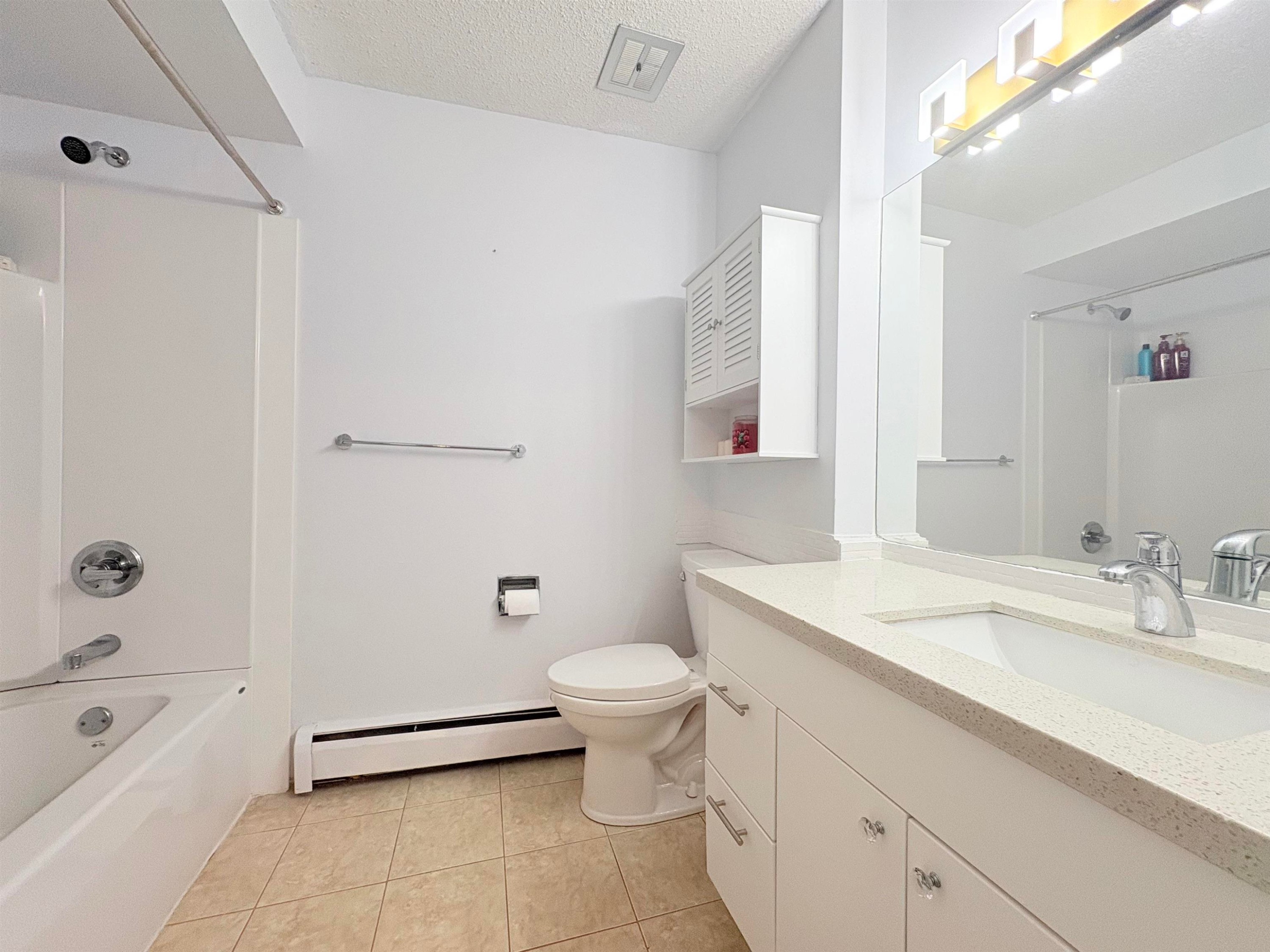 









17714


60

Avenue, 84,
Surrey,




BC
V3S 1V2

