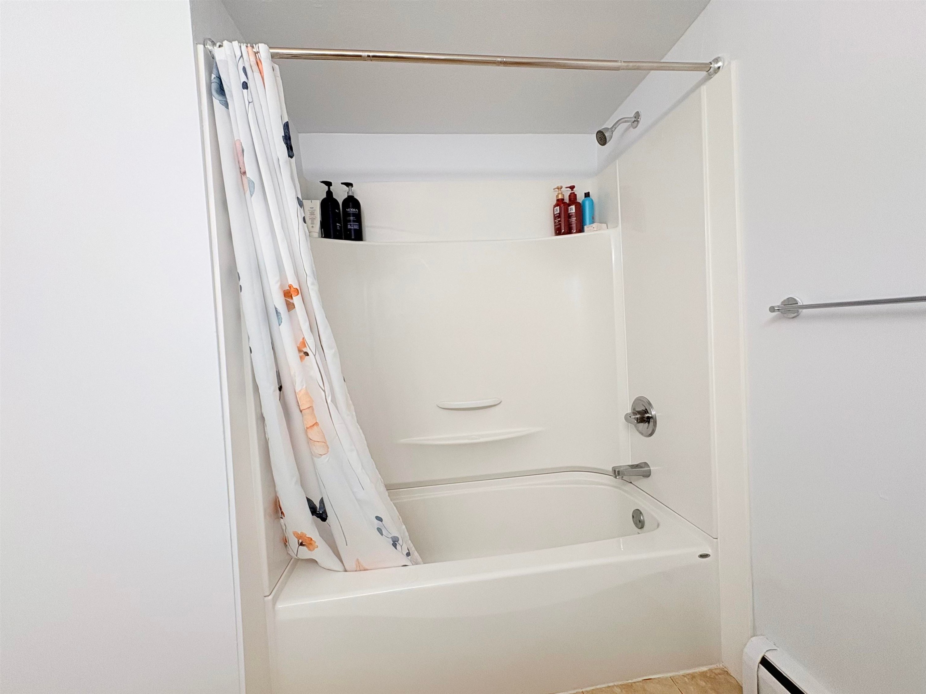 









17714


60

Avenue, 84,
Surrey,




BC
V3S 1V2

