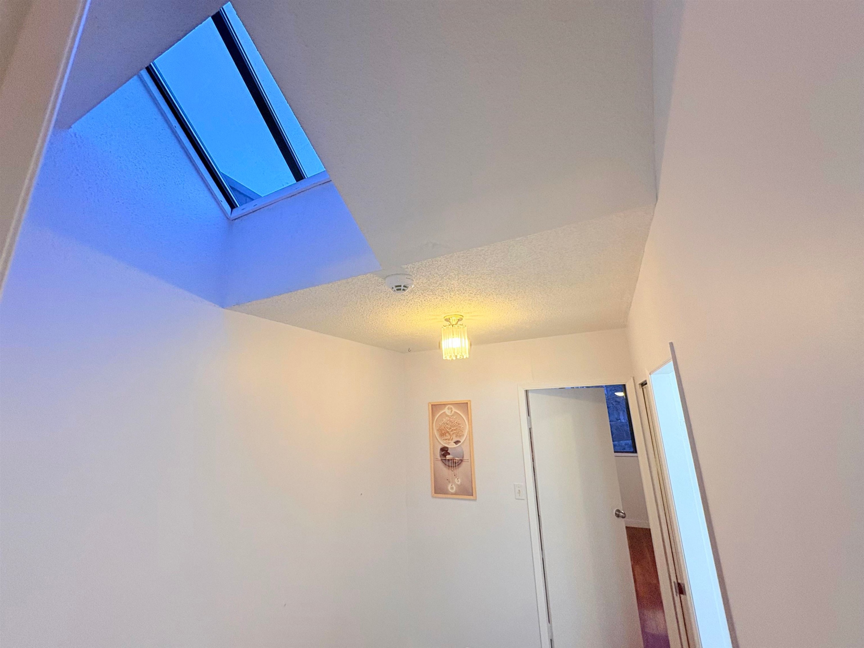 









17714


60

Avenue, 84,
Surrey,




BC
V3S 1V2

