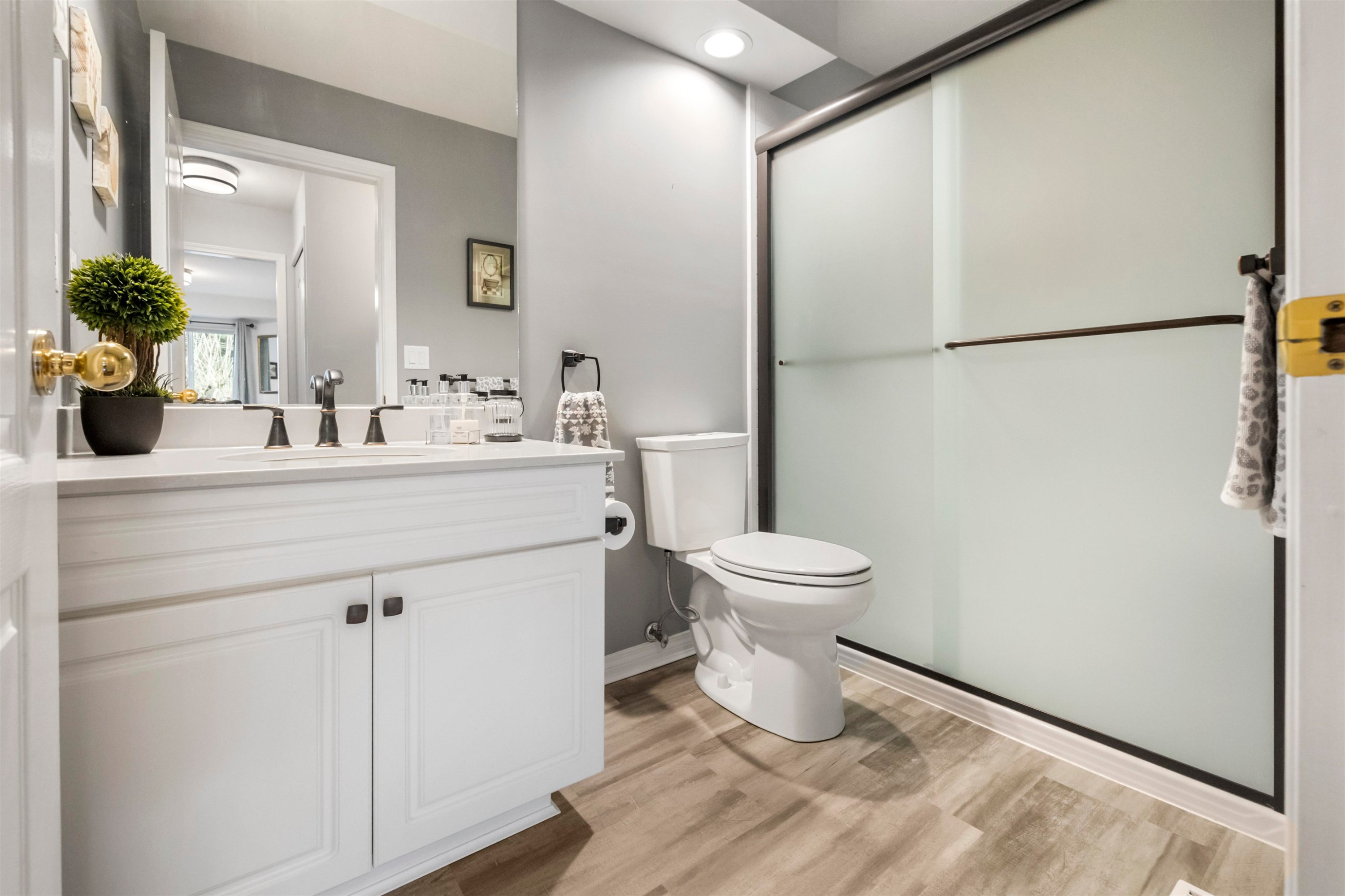 









32777


Chilcotin

Drive, 23,
Abbotsford,




BC
V2T 5W4

