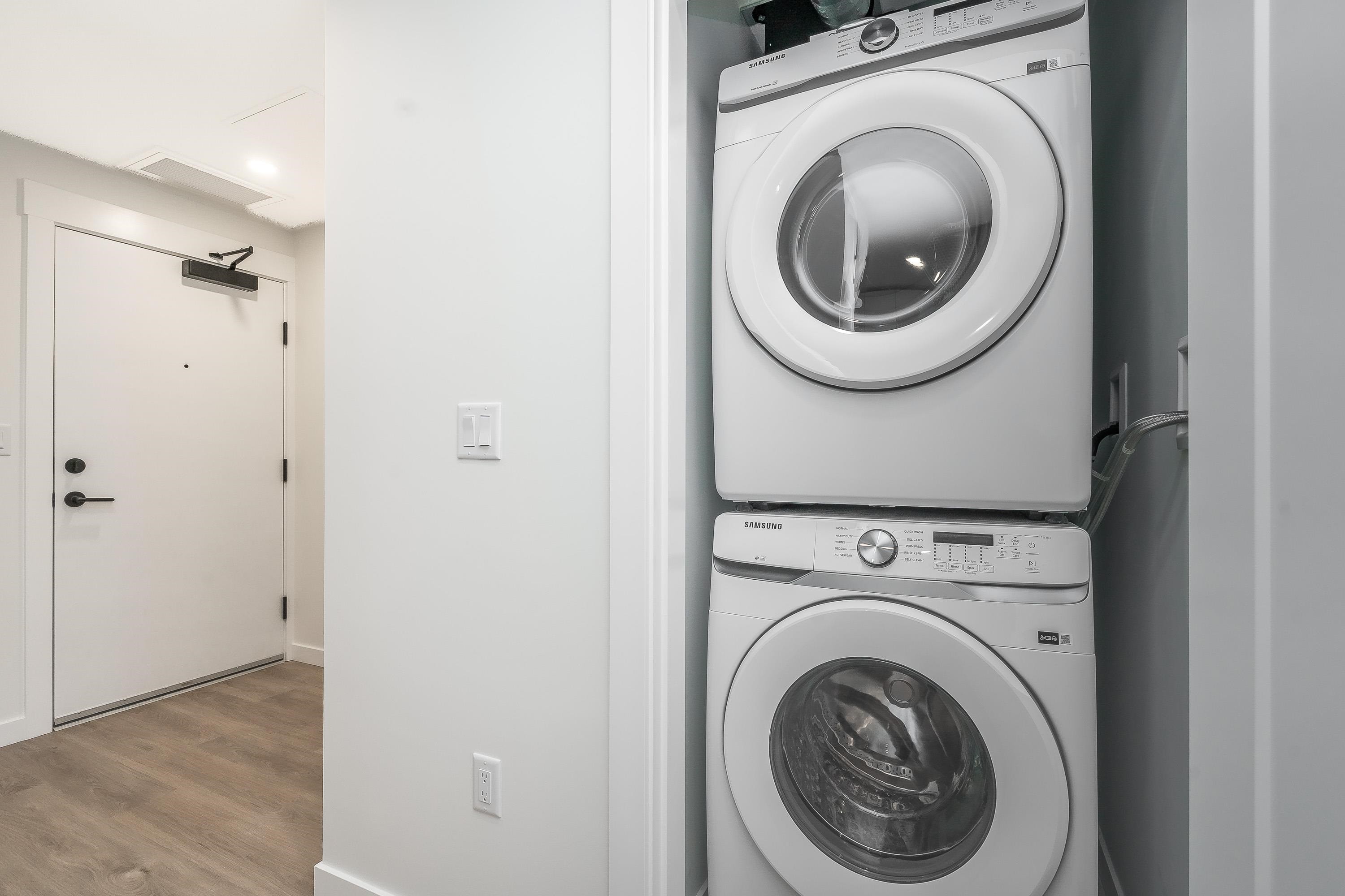 









27218


Aldergrove Town Centre

Drive, 404,
Langley,




BC
V4W 0E4

